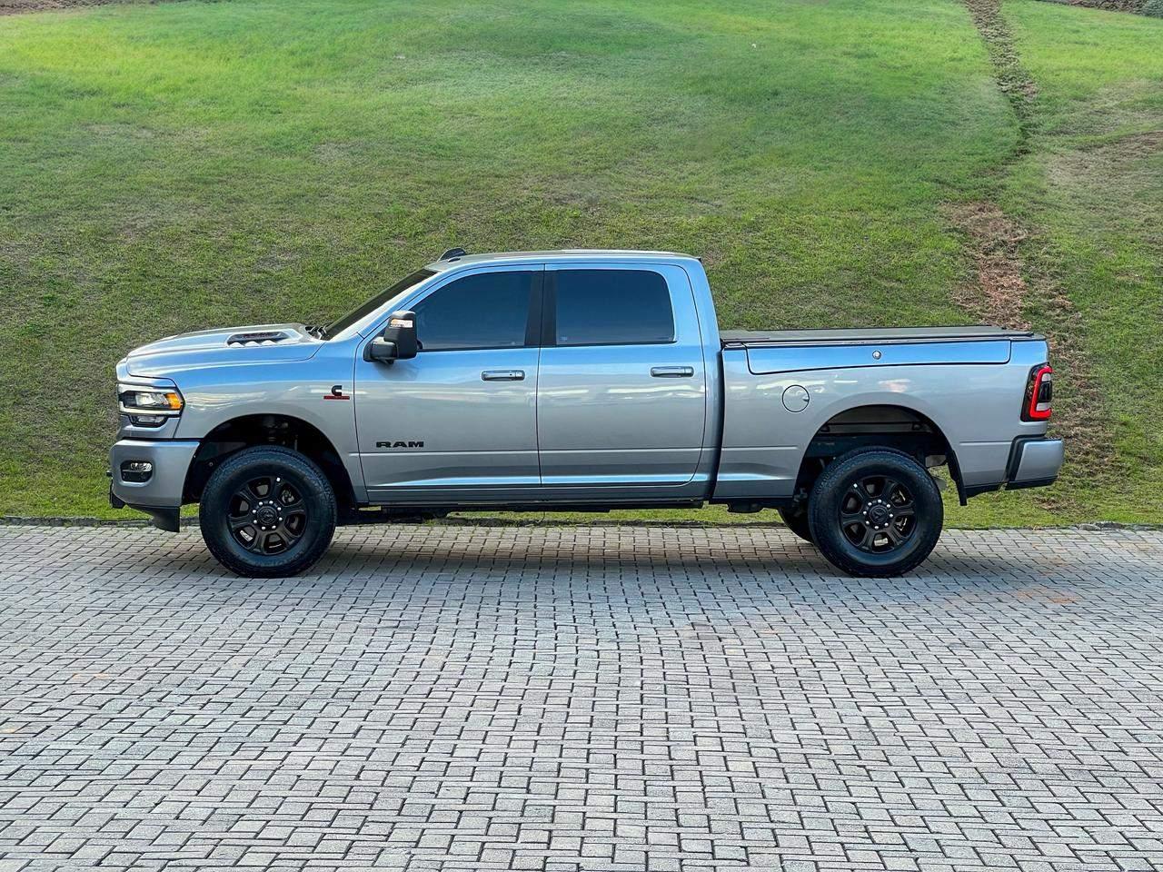 Foto número 366088 do veiculo