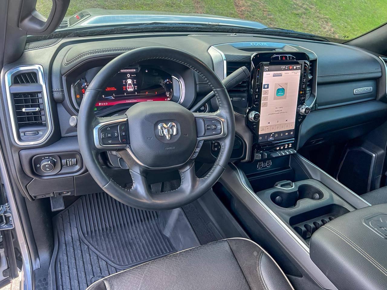 Foto número 366081 do veiculo