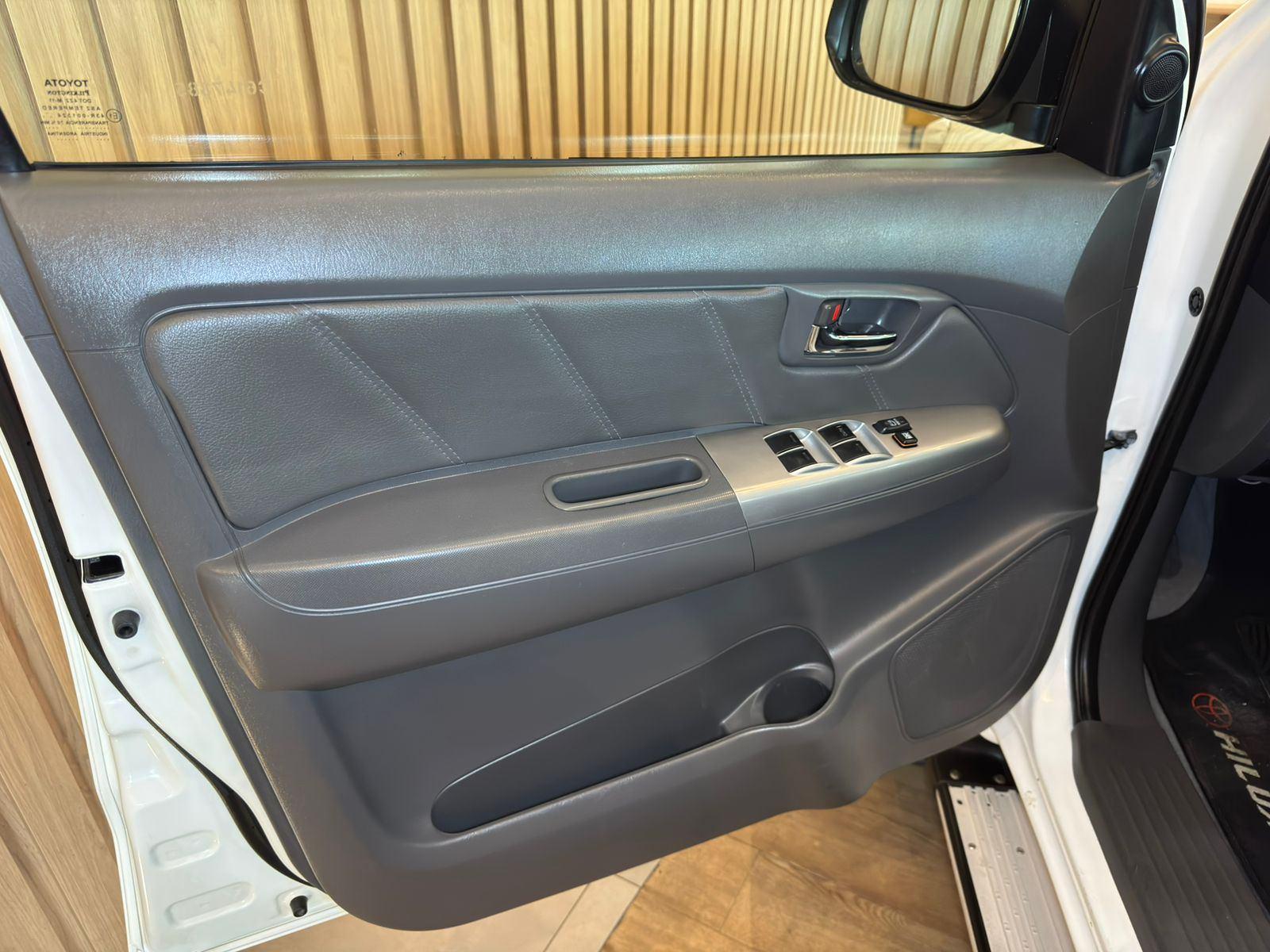 Foto número 399209 do veiculo