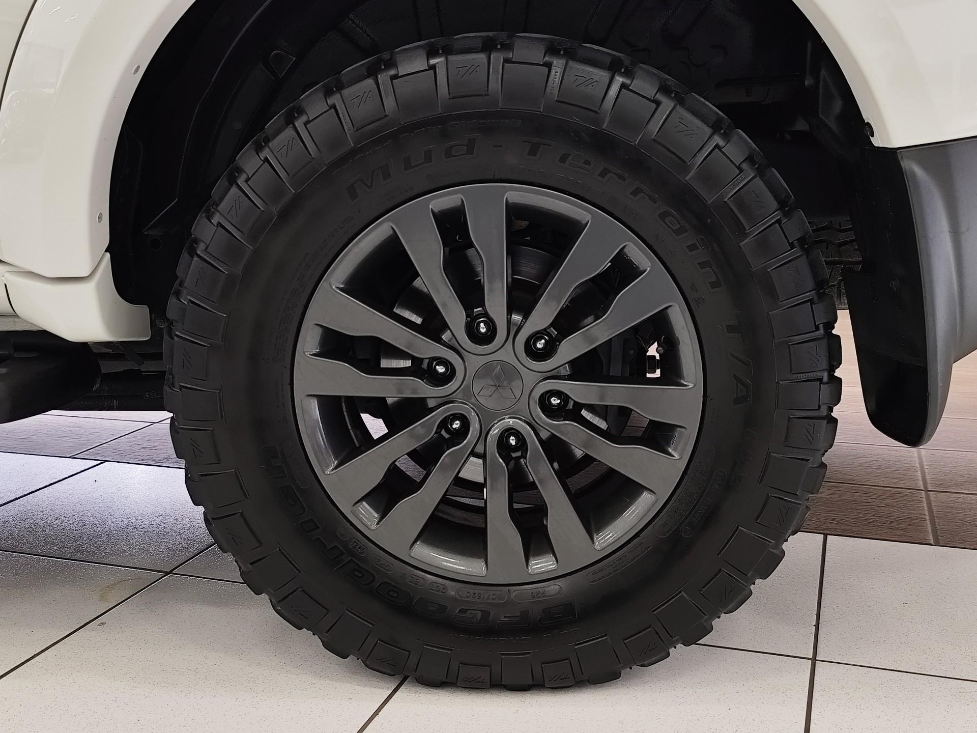 Foto número 387343 do veiculo