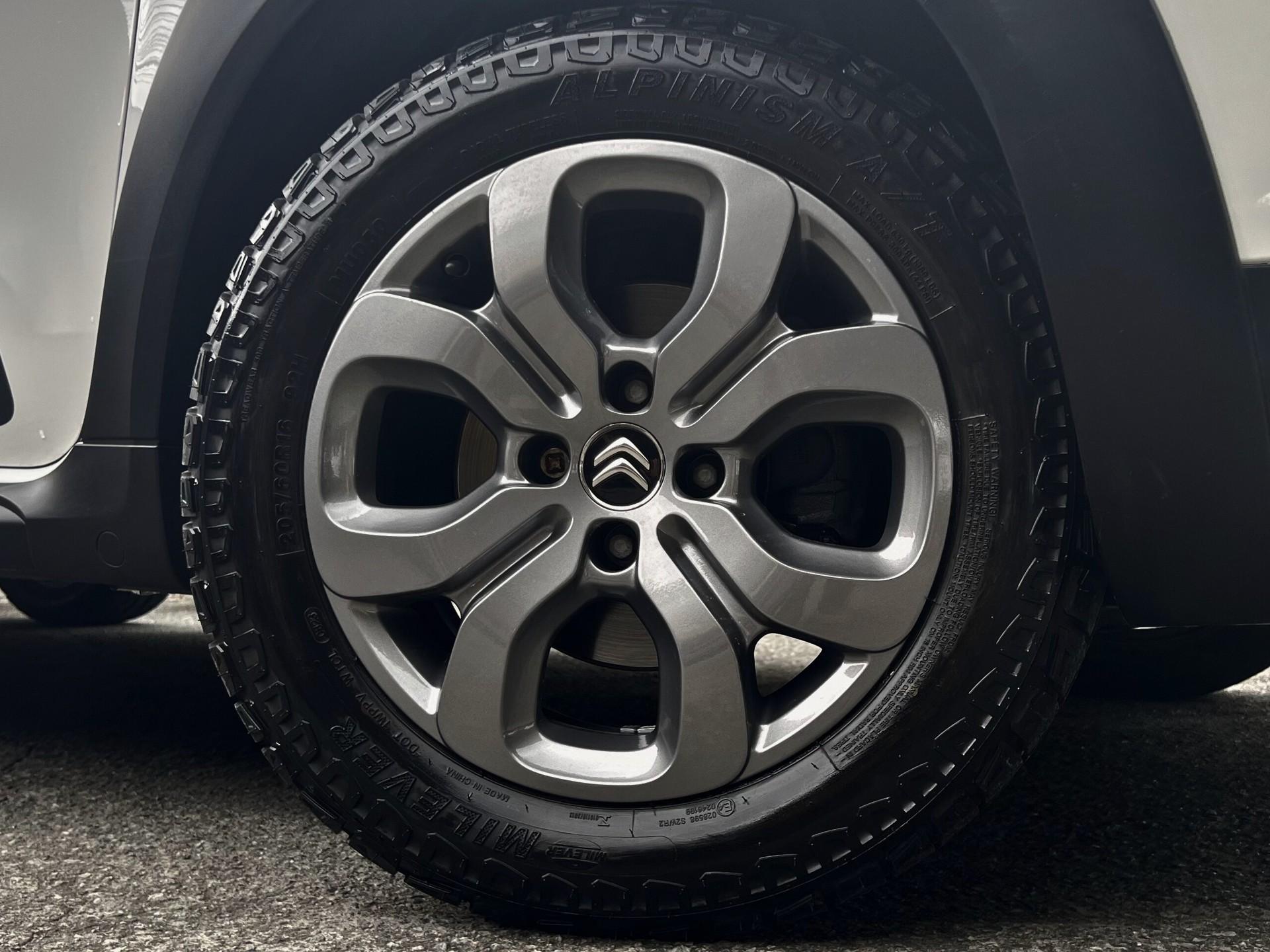 Foto número 398878 do veiculo