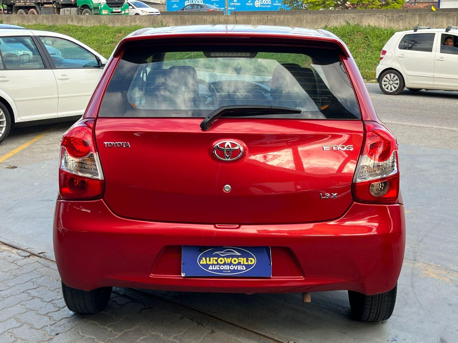 Foto número 388085 do veiculo