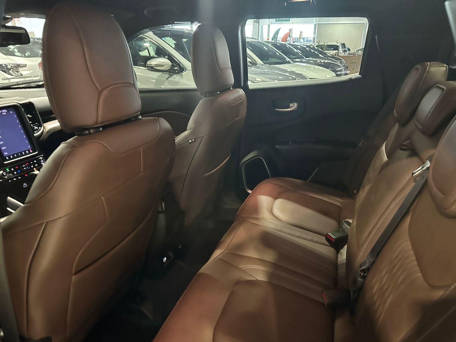 Foto número 360551 do veiculo