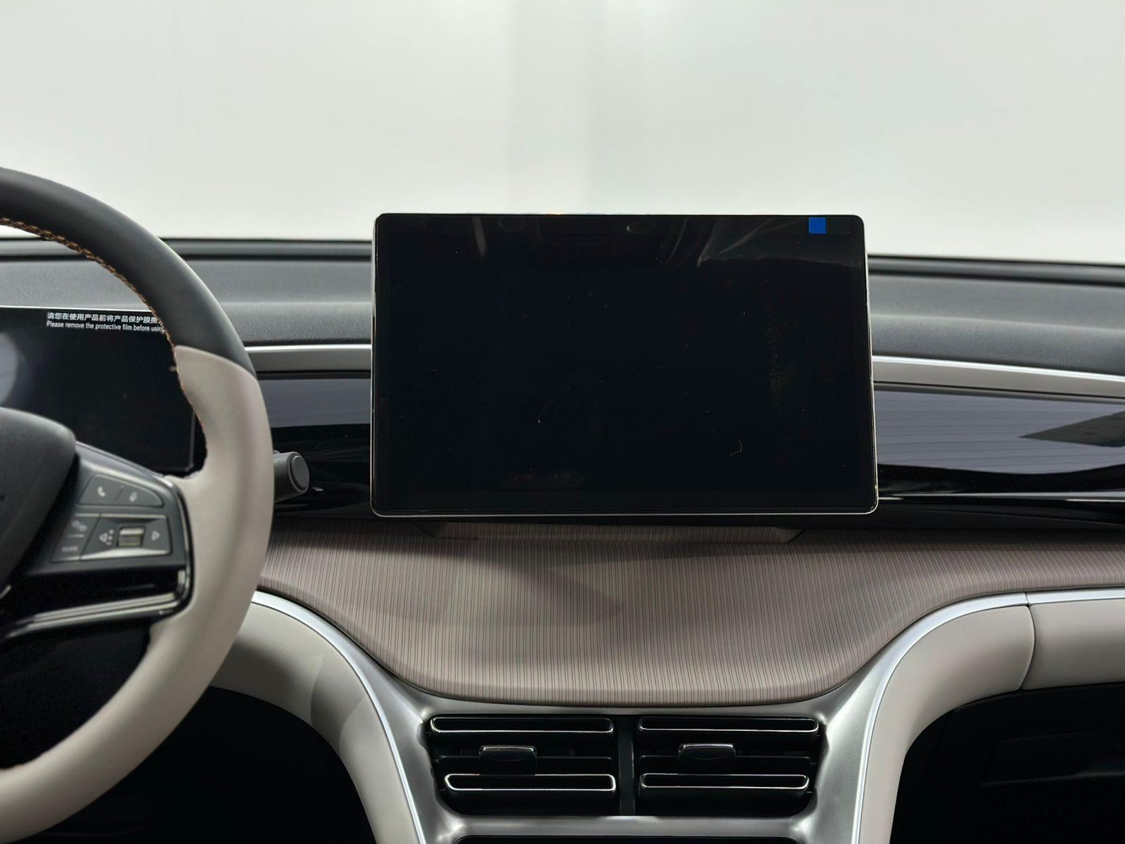 Foto número 389914 do veiculo