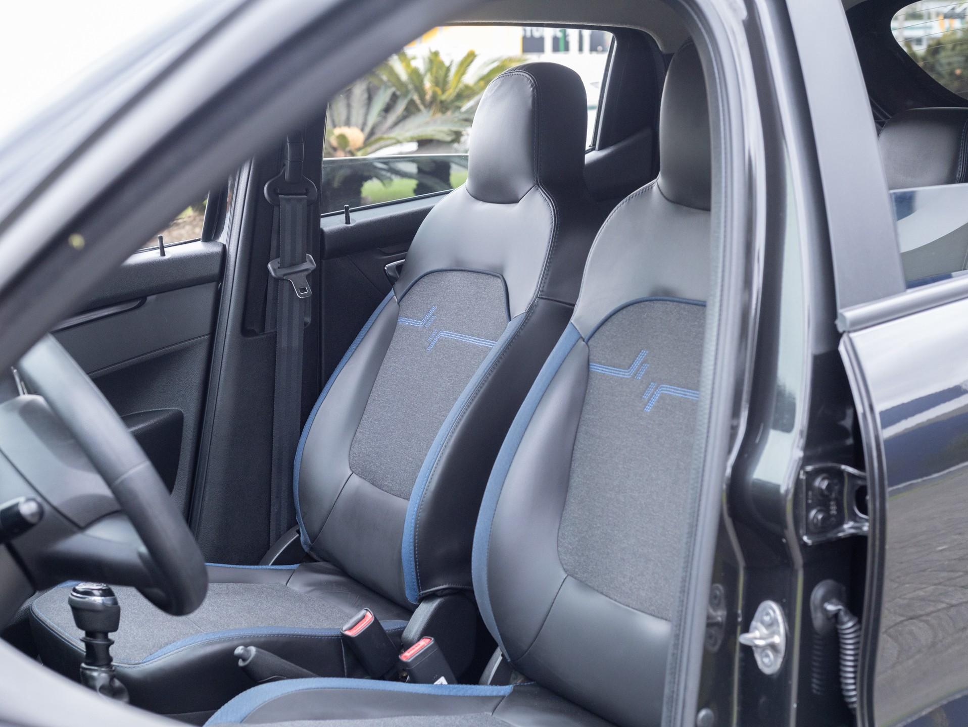 Foto número 398901 do veiculo