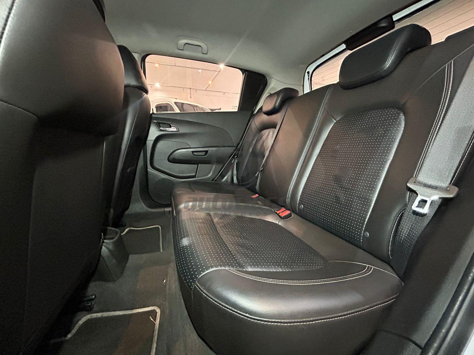 Foto número 369923 do veiculo