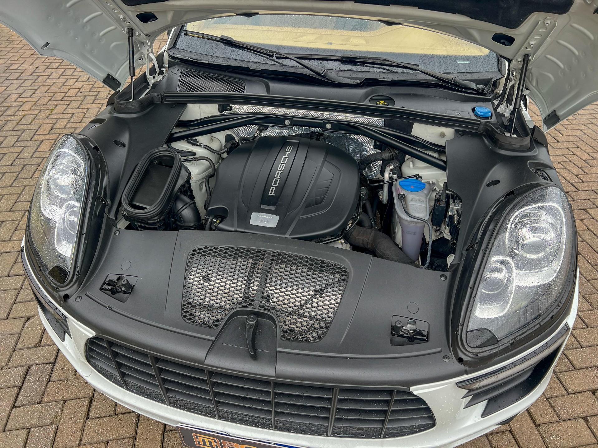 Foto número 397980 do veiculo