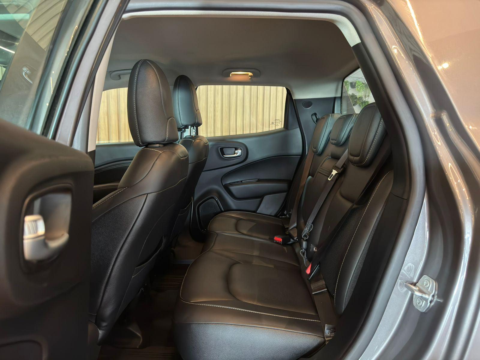 Foto número 397040 do veiculo