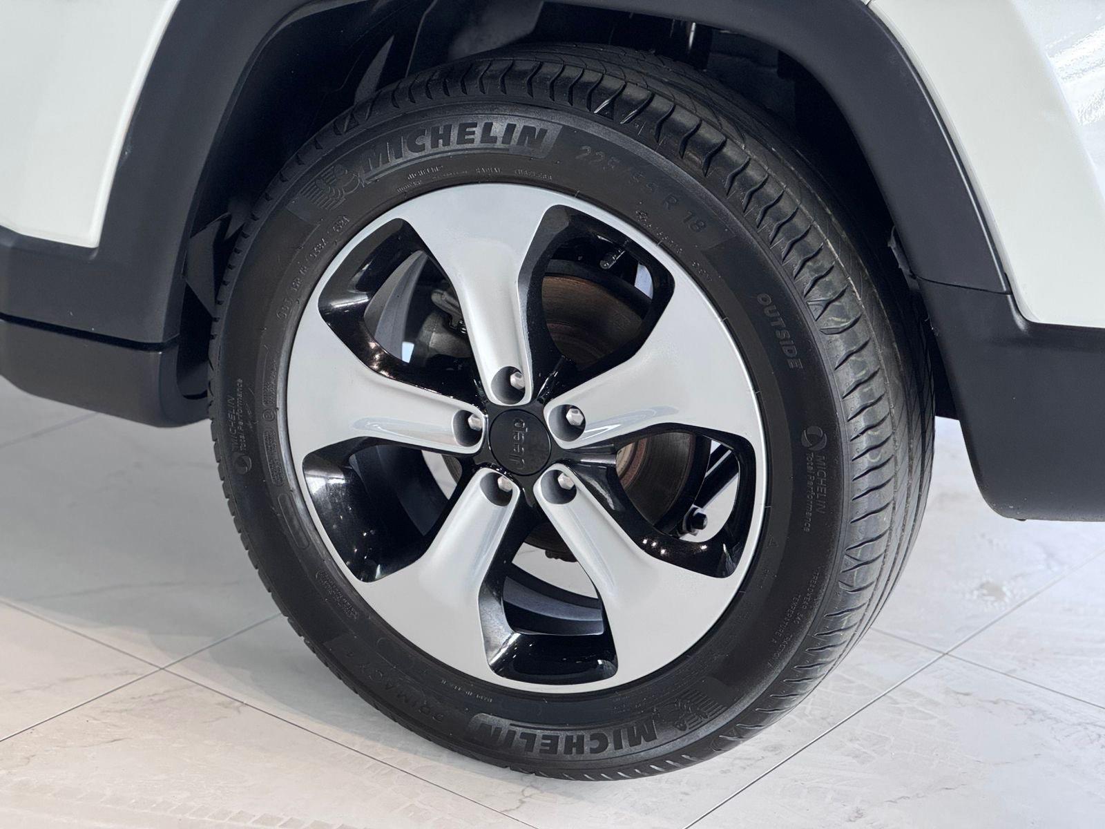 Foto número 380163 do veiculo