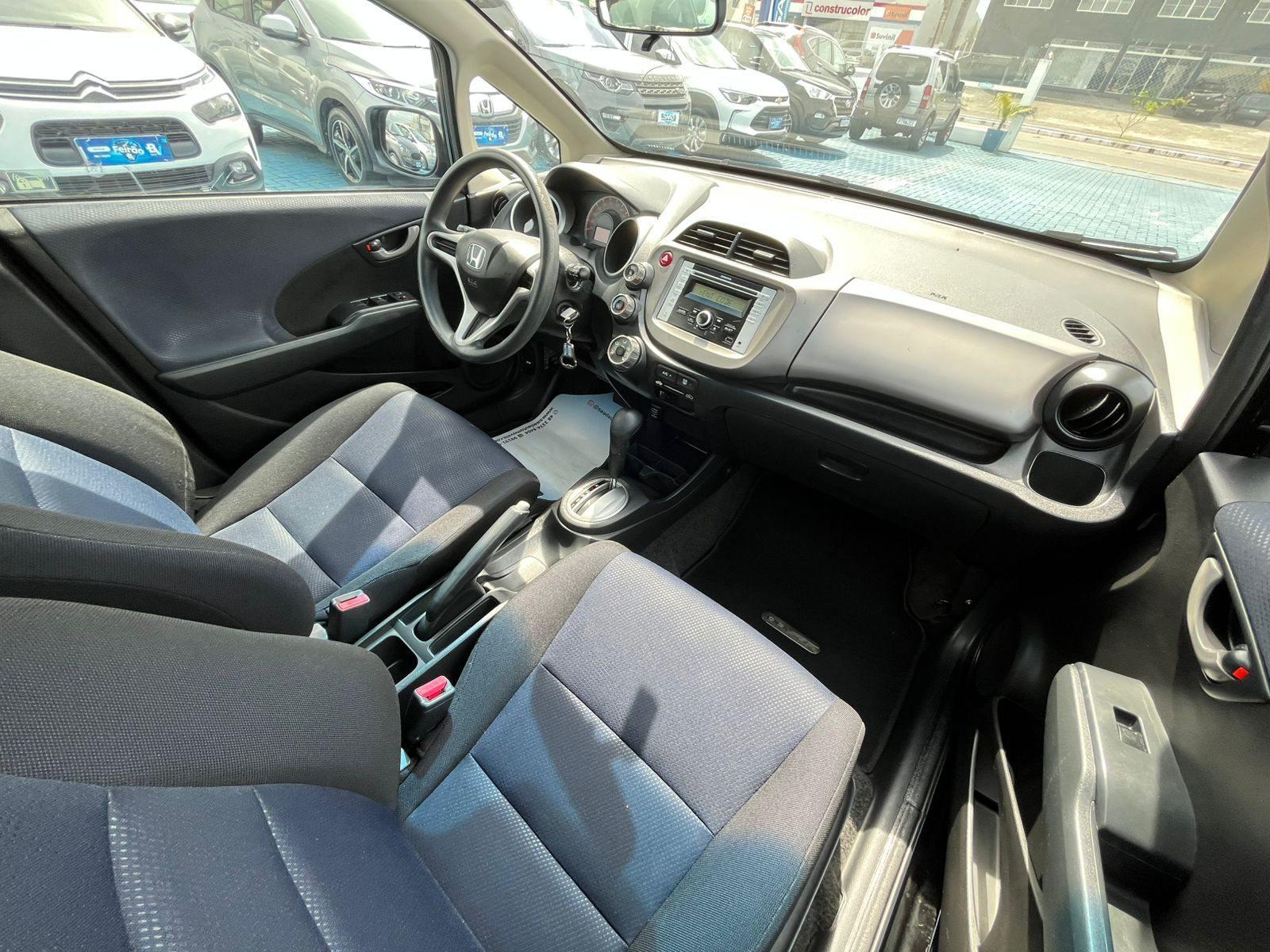 Foto número 388944 do veiculo