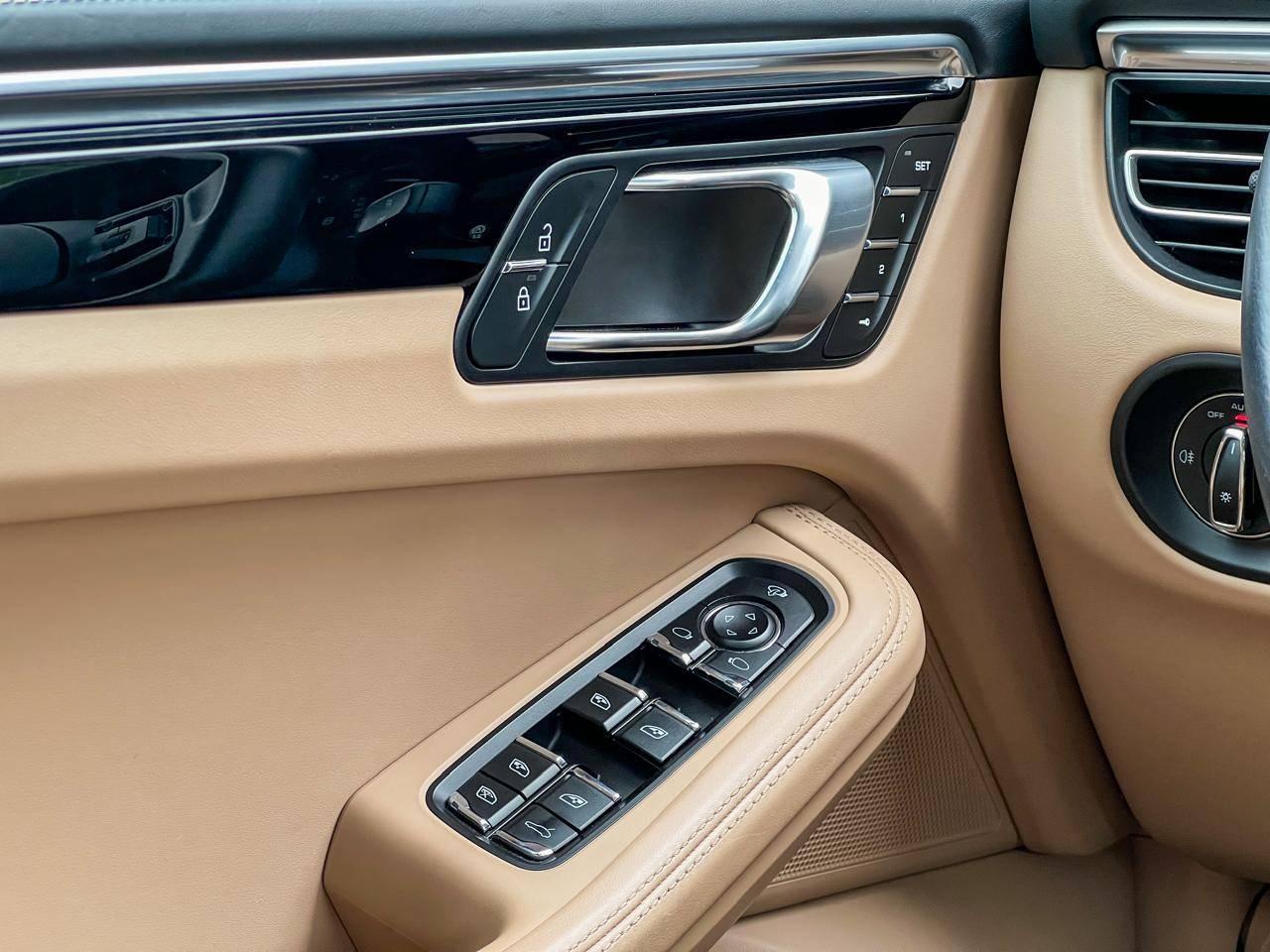 Foto número 388644 do veiculo