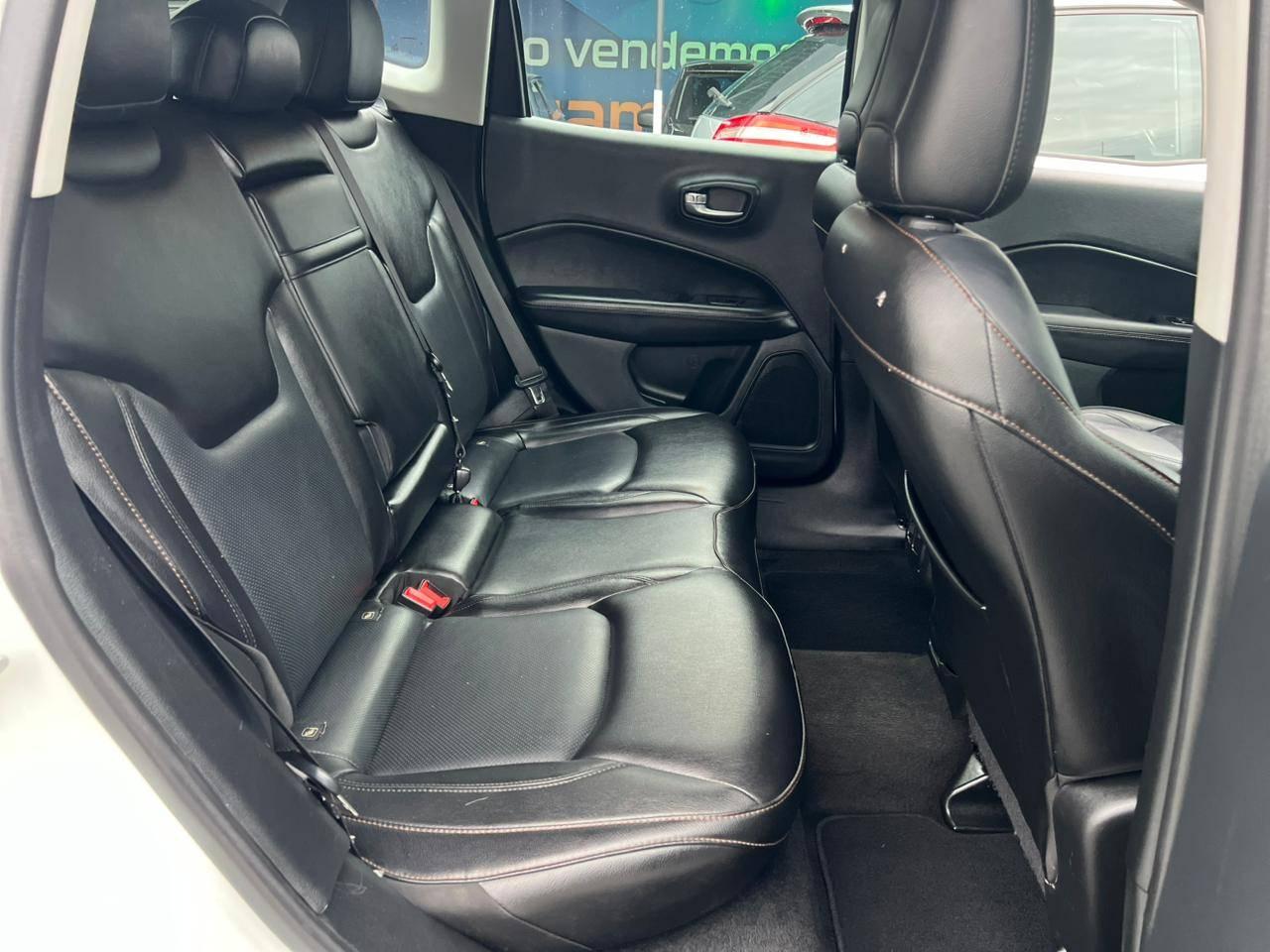 Foto número 376786 do veiculo