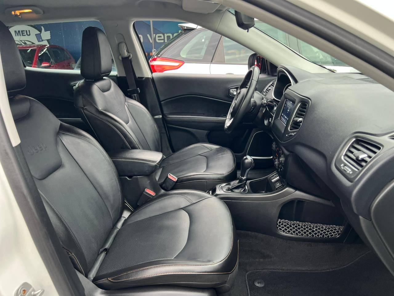 Foto número 376787 do veiculo