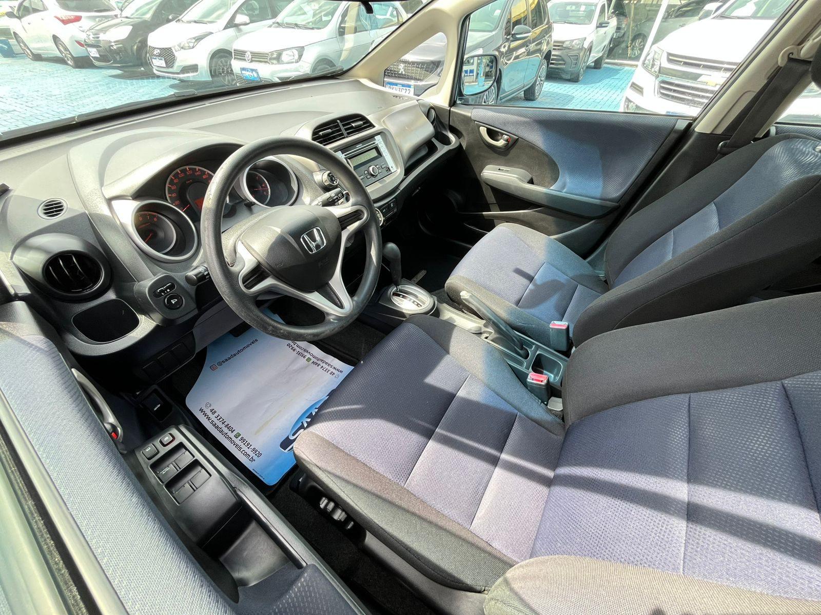 Foto número 388946 do veiculo