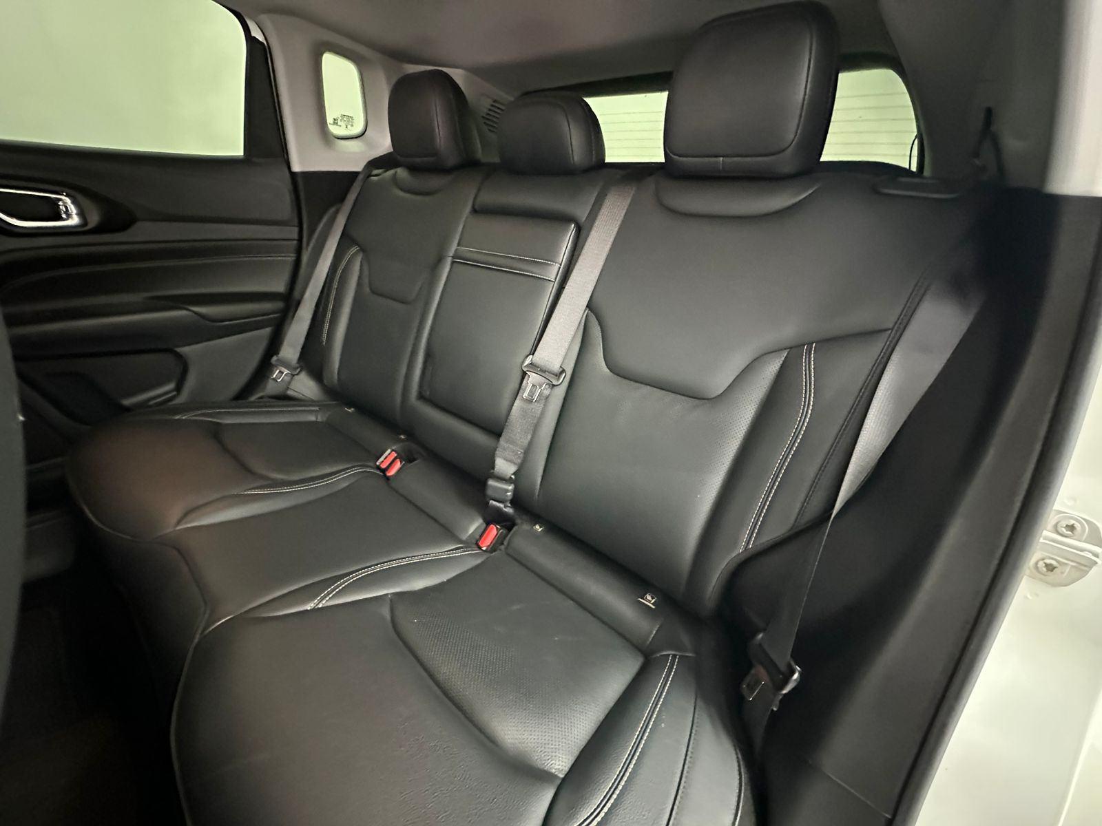 Foto número 381003 do veiculo