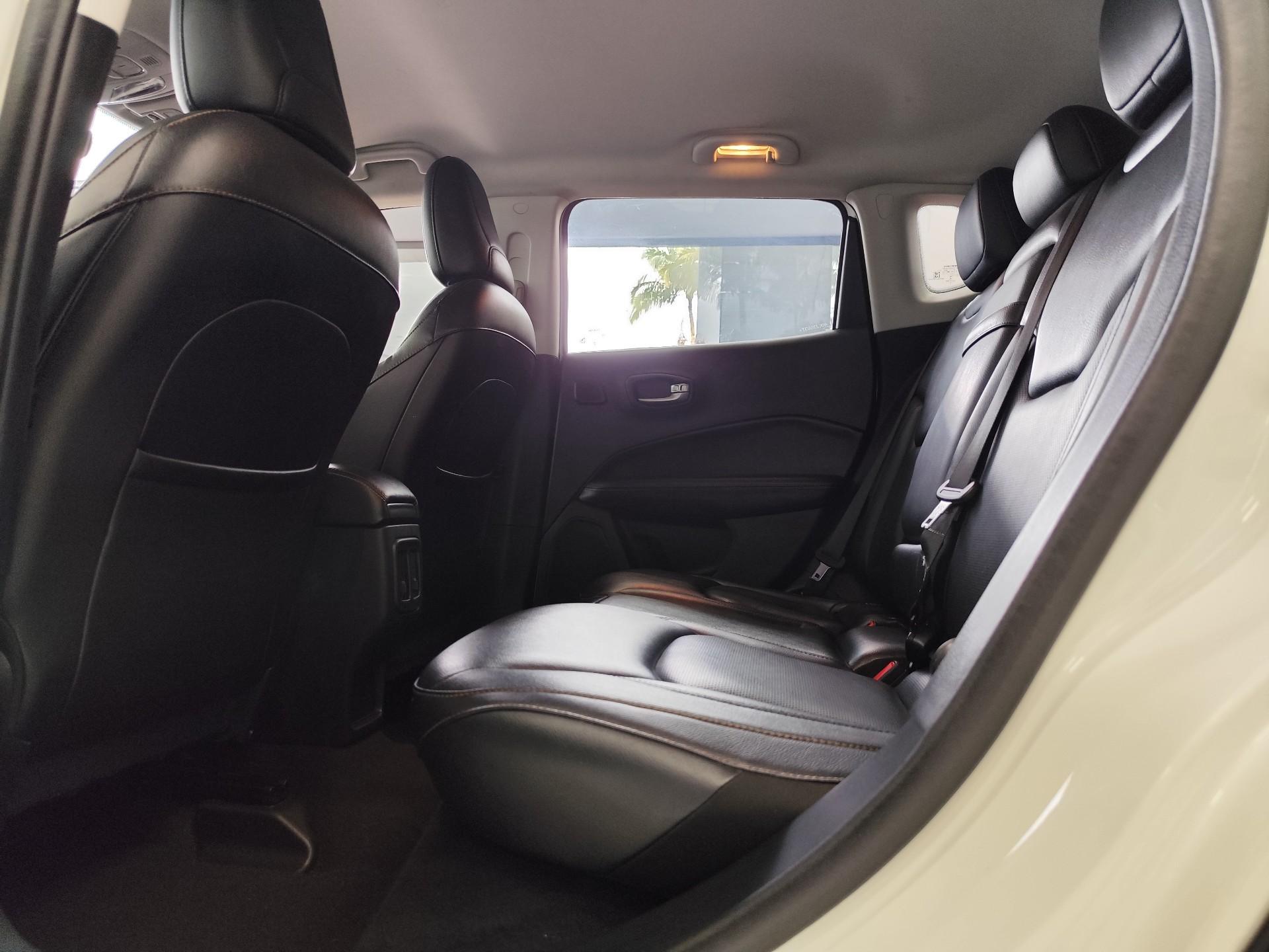 Foto número 392882 do veiculo