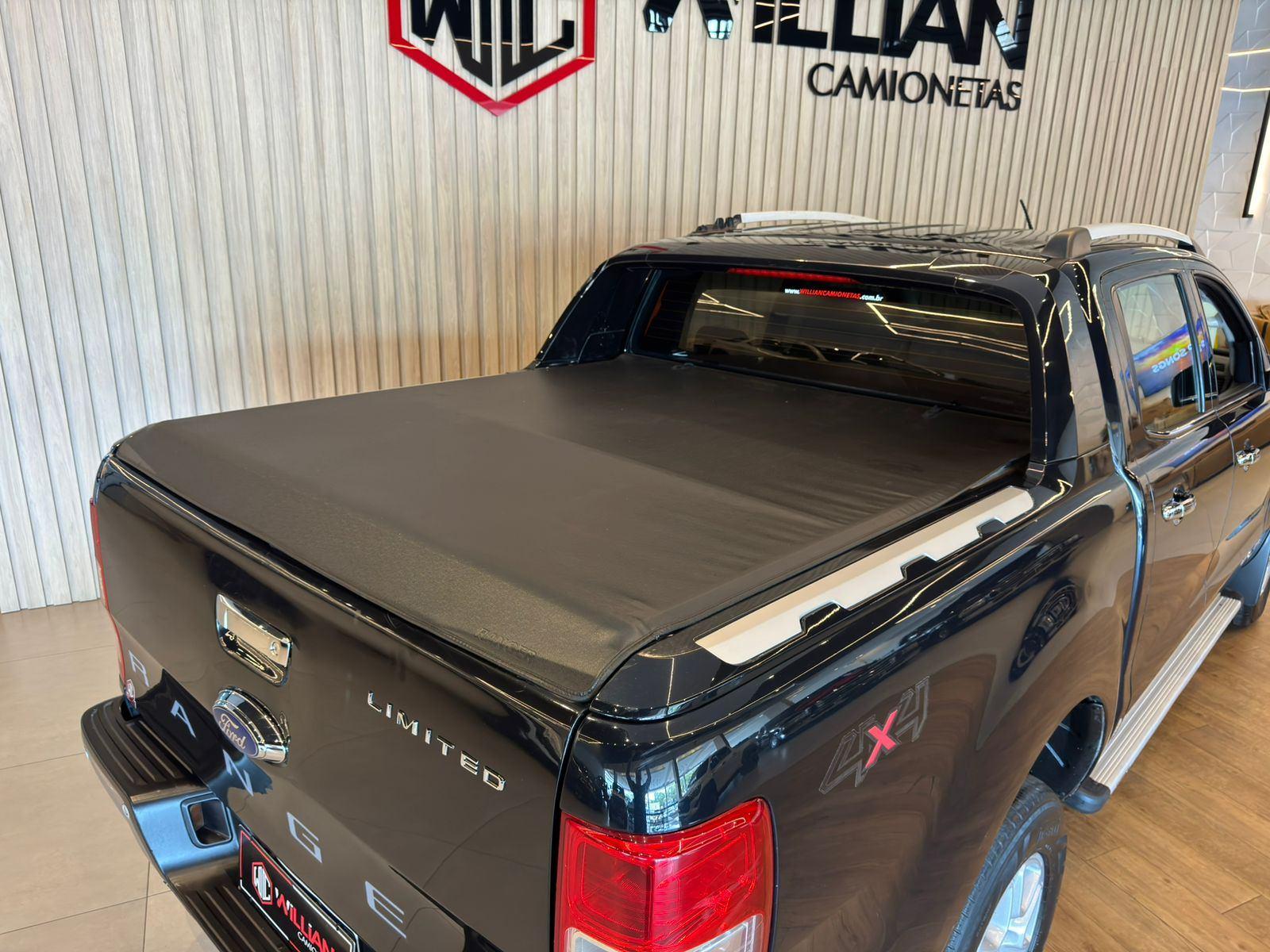 Foto número 390940 do veiculo