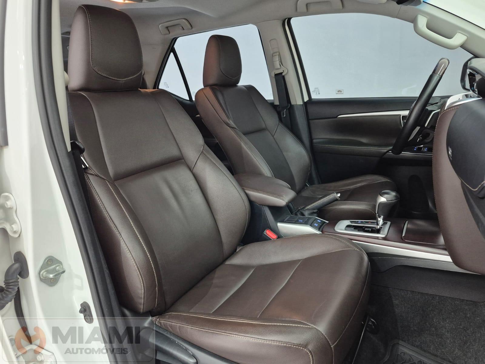 Foto número 397340 do veiculo