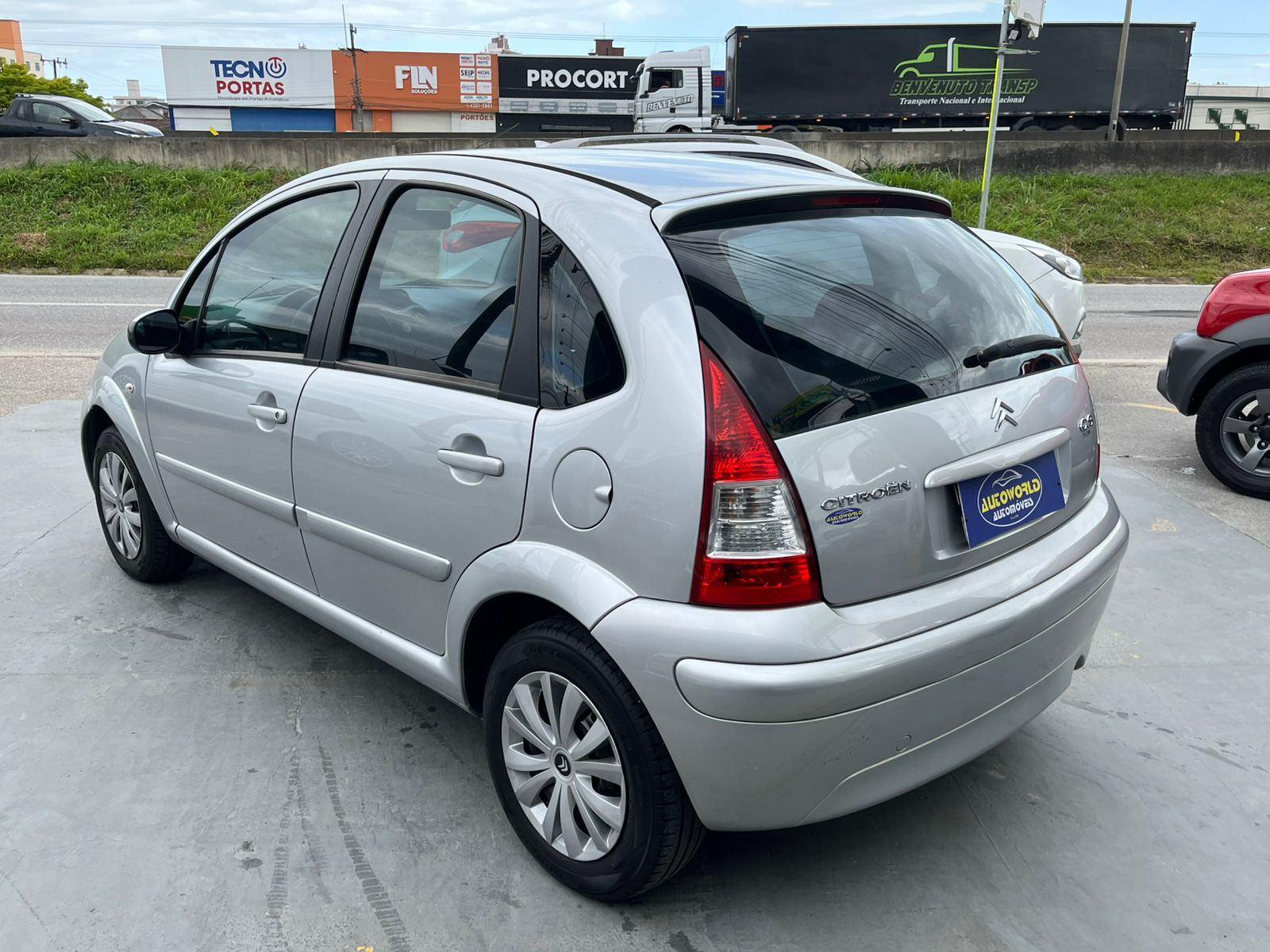 Foto número 388050 do veiculo