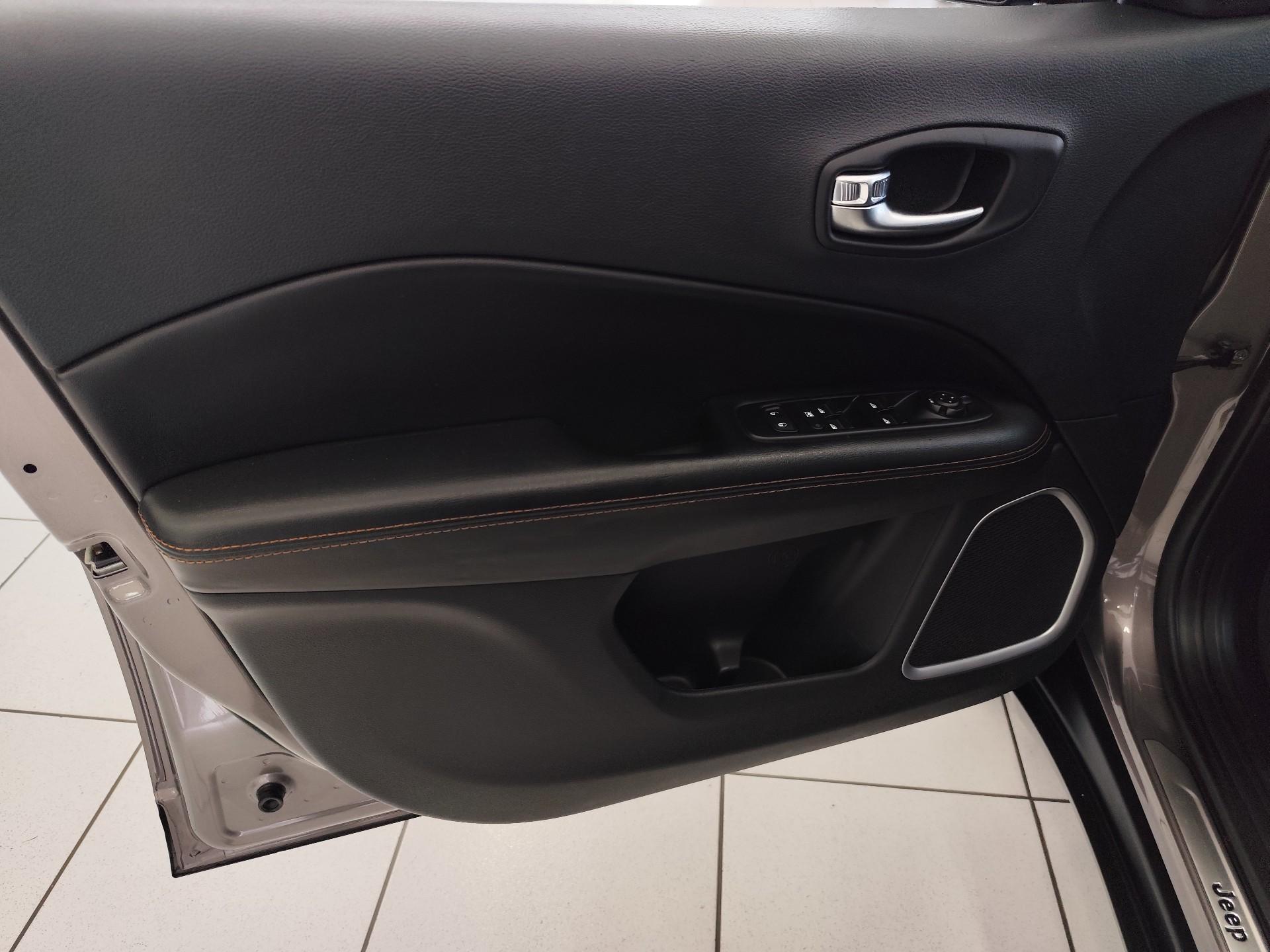 Foto número 362897 do veiculo