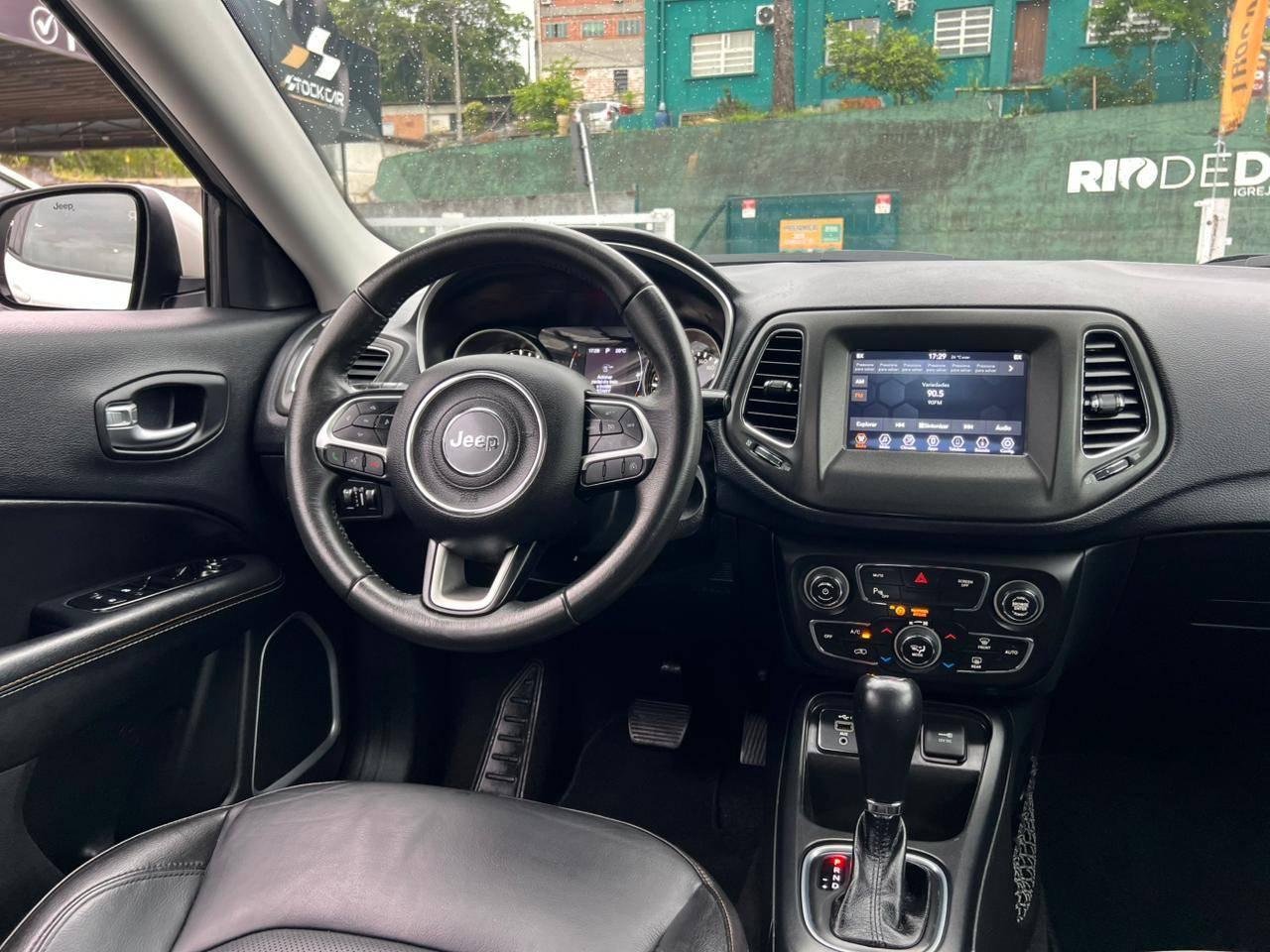 Foto número 376779 do veiculo