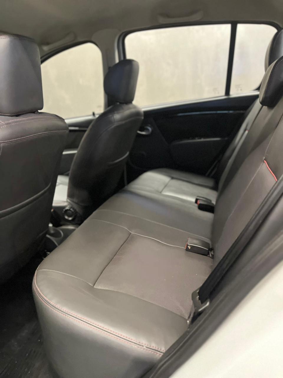 Foto número 370014 do veiculo