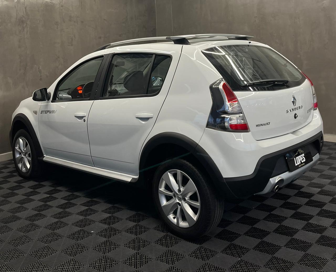 Foto número 370009 do veiculo