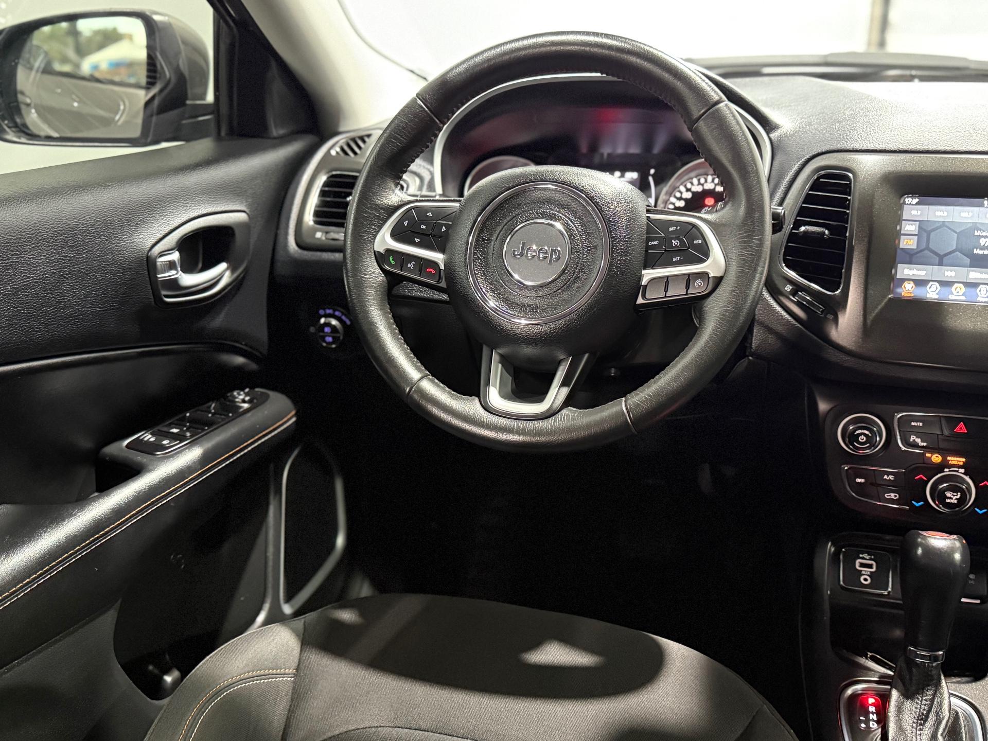 Foto número 398087 do veiculo