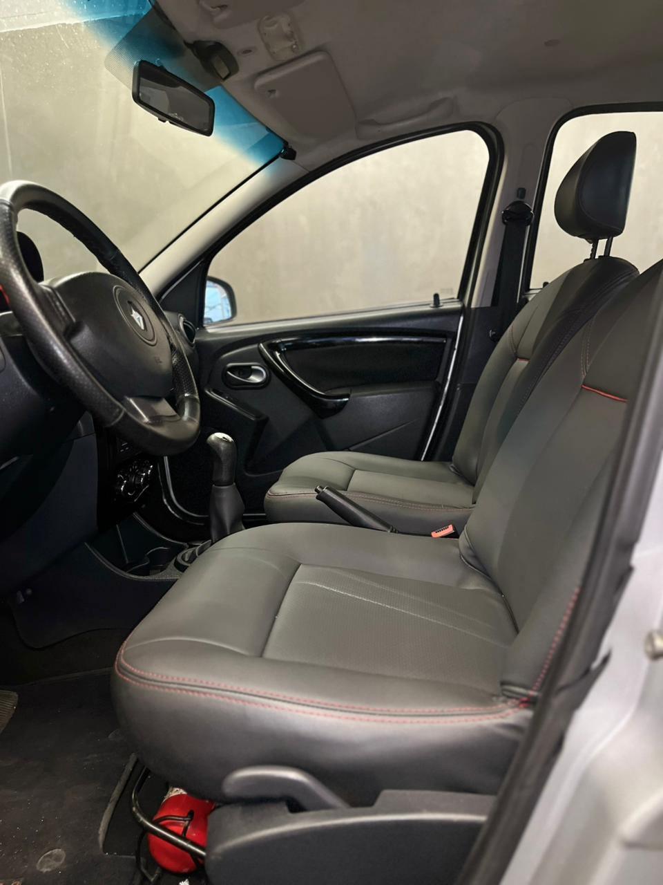 Foto número 370001 do veiculo