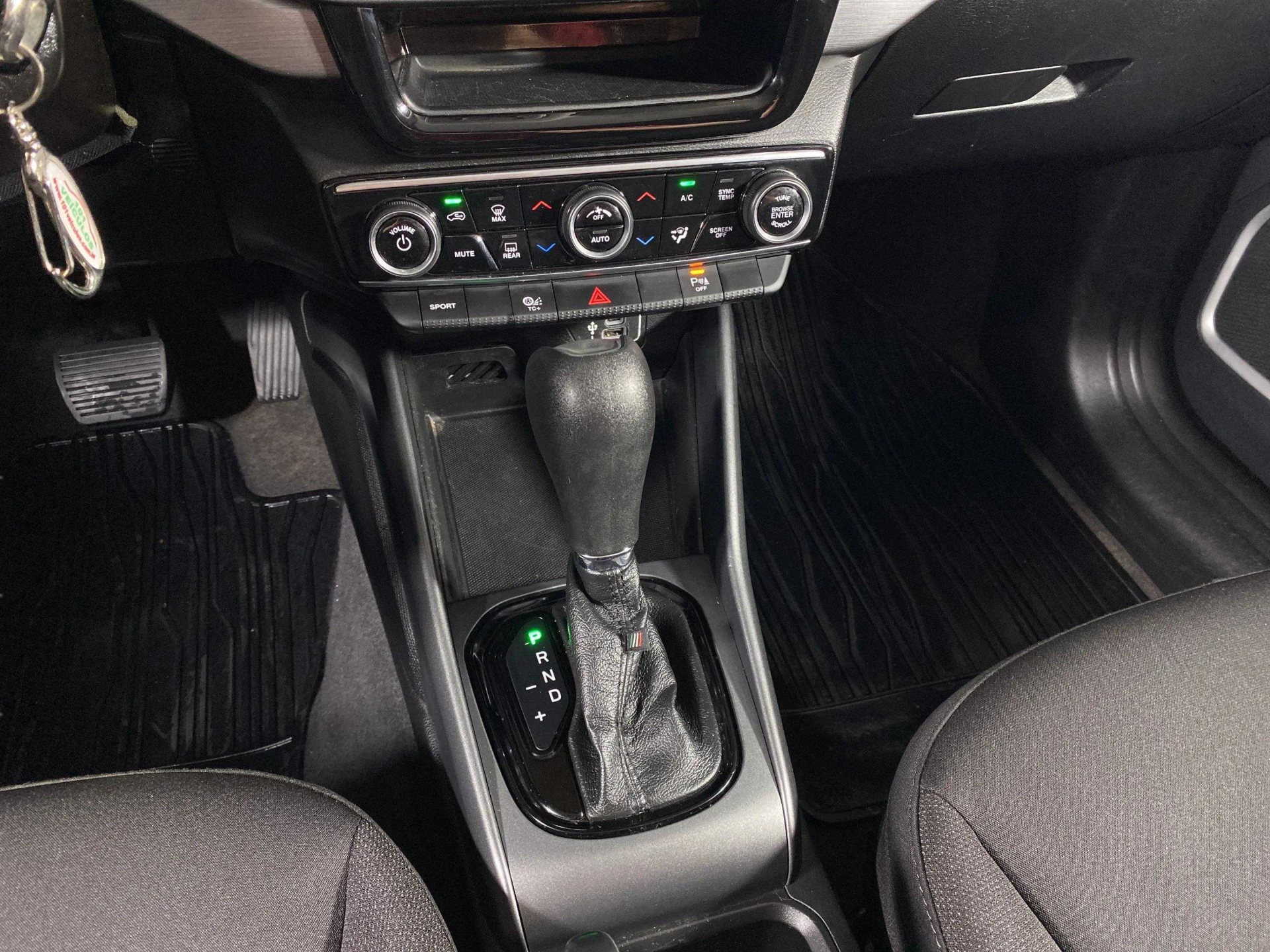 Foto número 418118 do veiculo