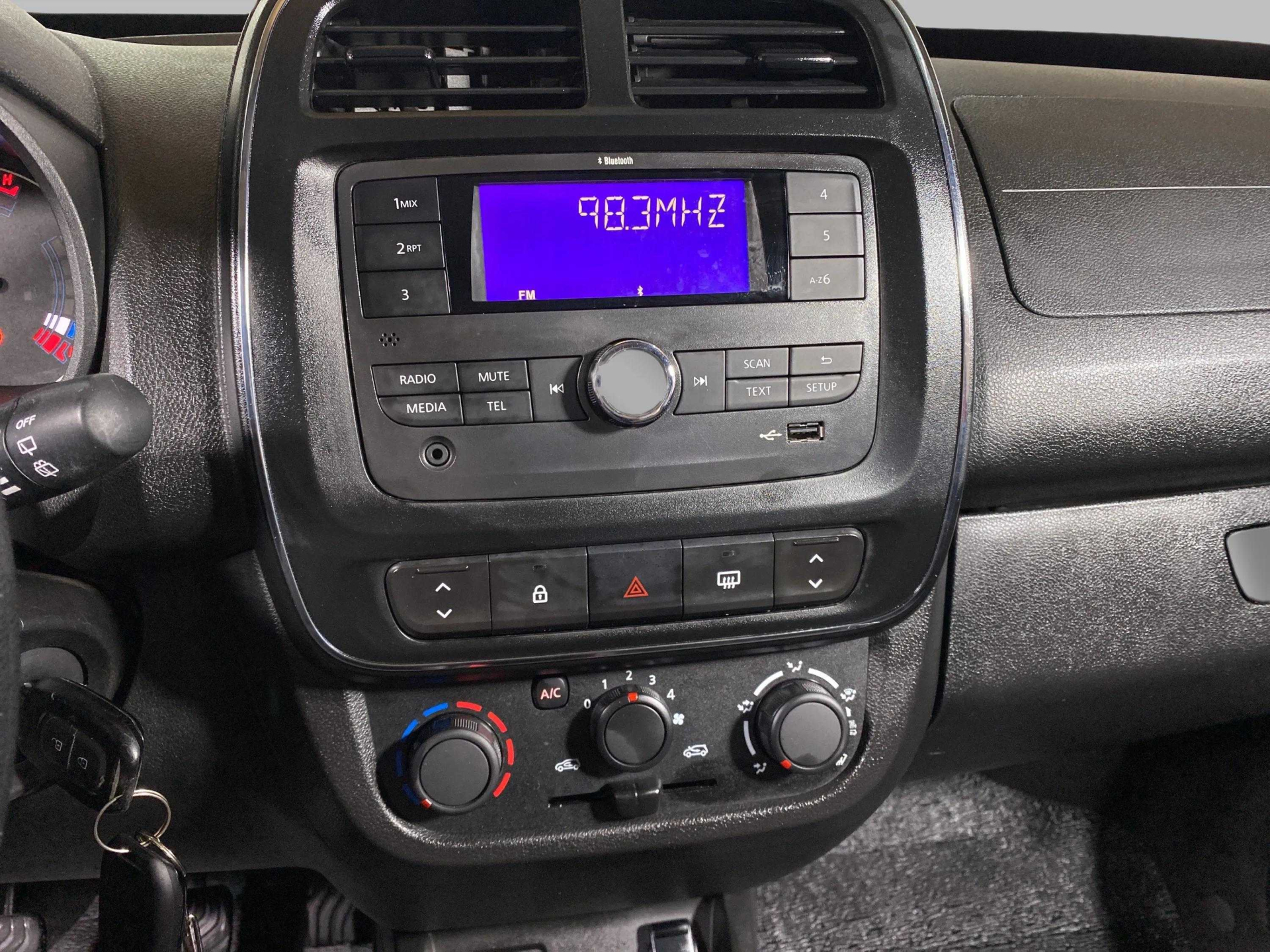 Foto número 420621 do veiculo