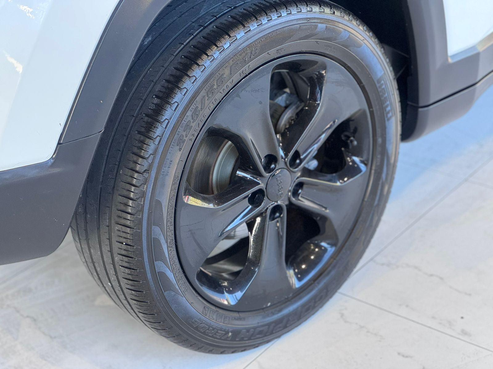 Foto número 420198 do veiculo