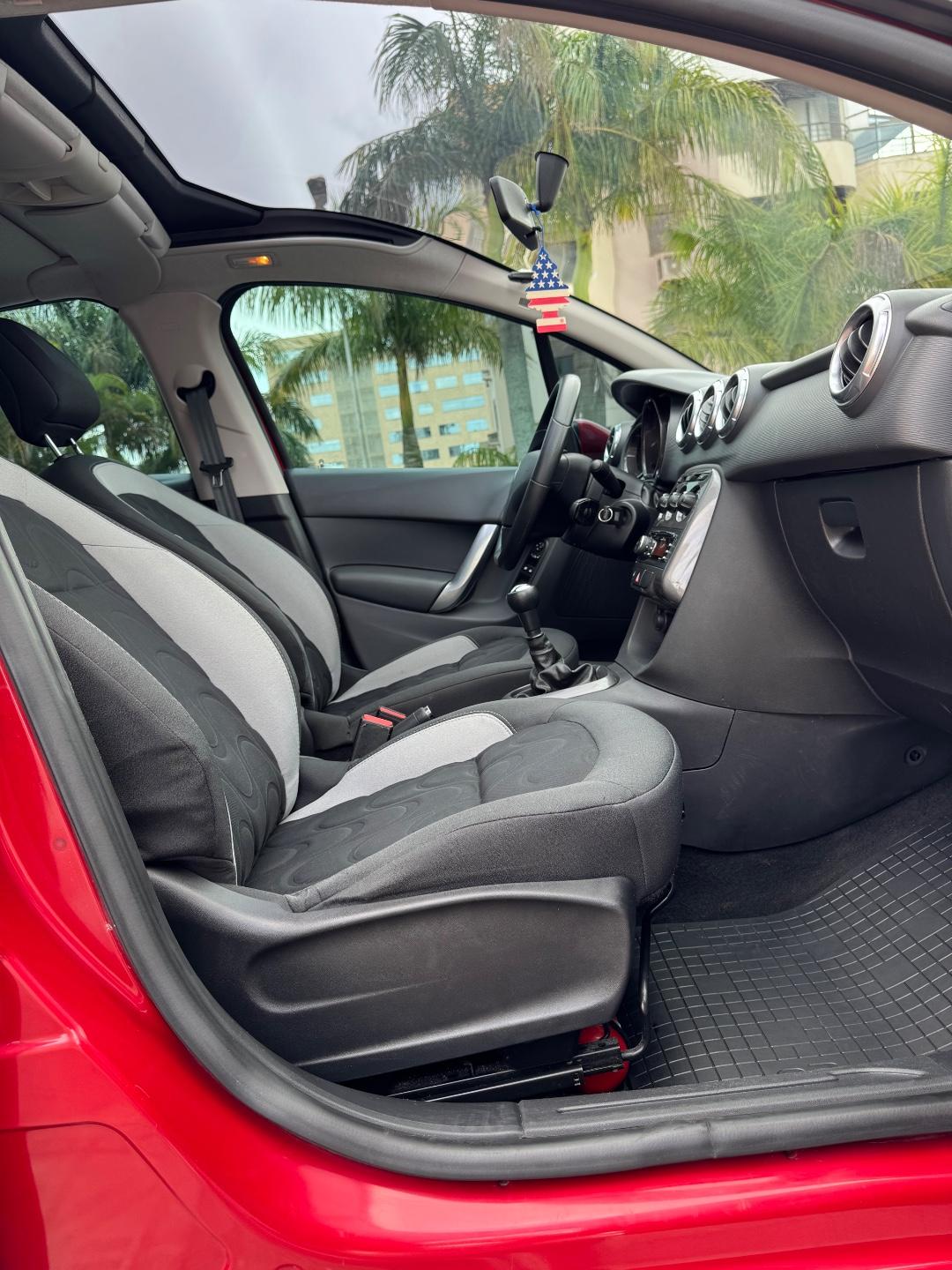 Foto número 424000 do veiculo