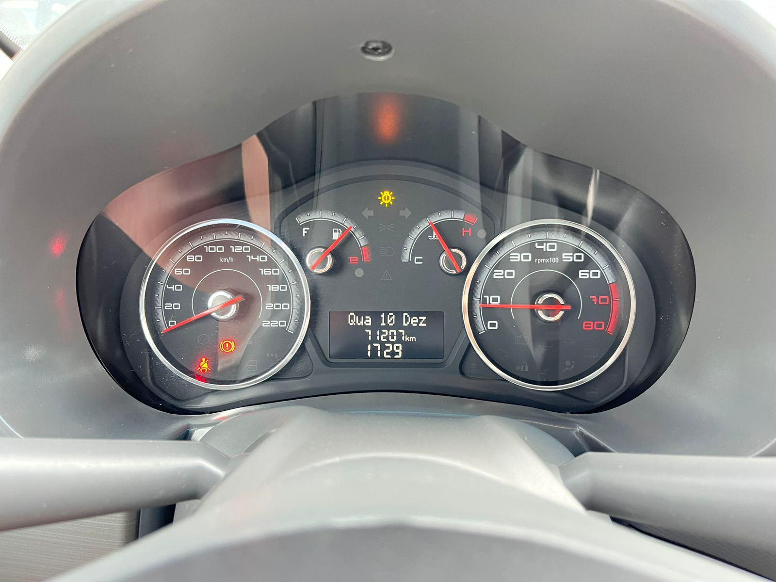 Foto número 421880 do veiculo