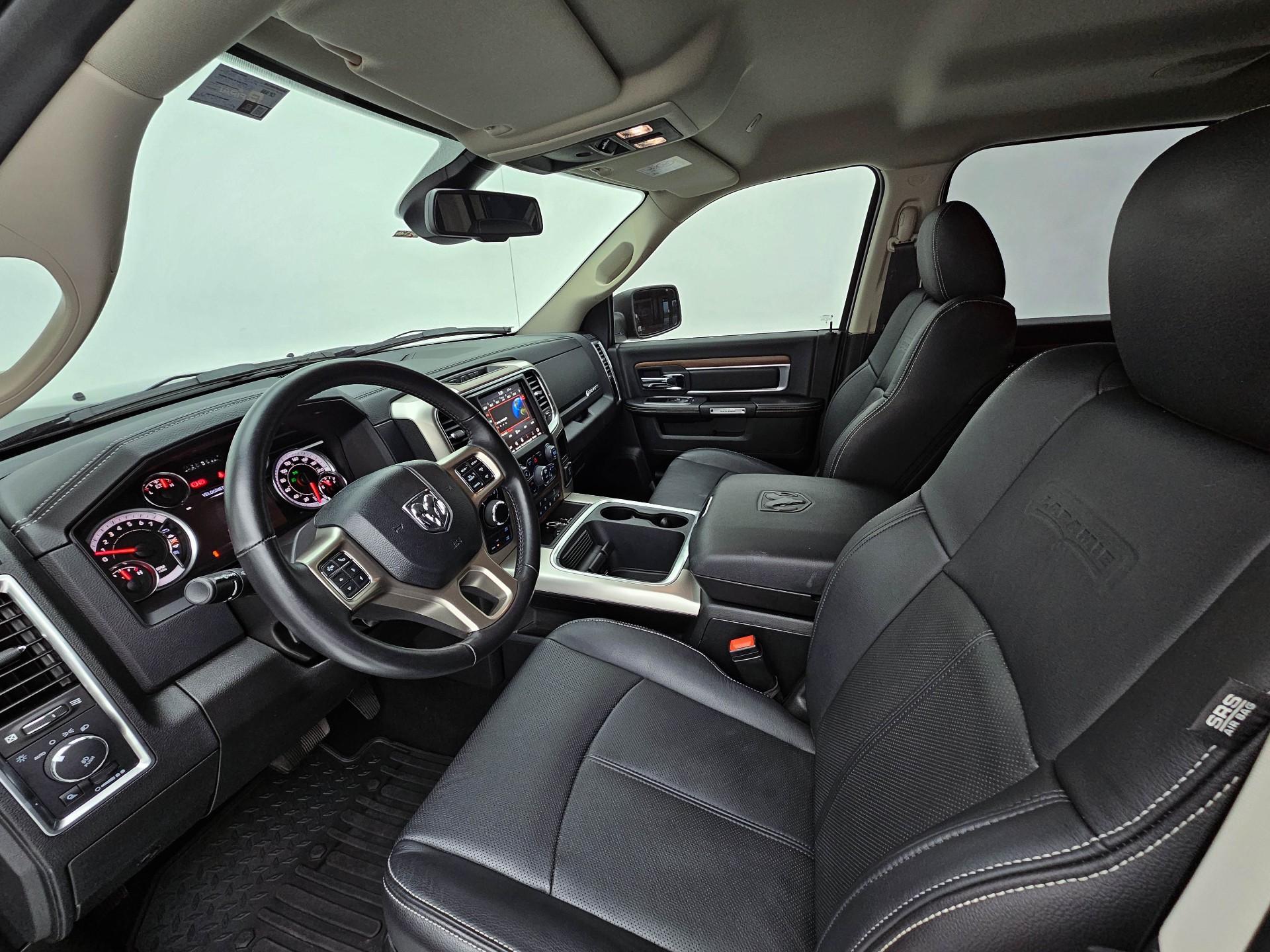 Foto número 416000 do veiculo