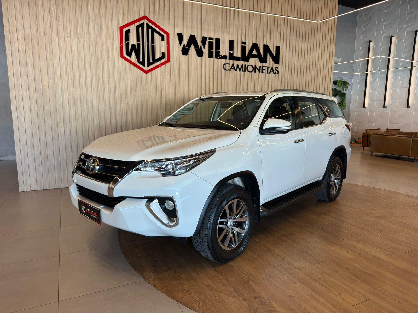 Foto número 403709 do veiculo