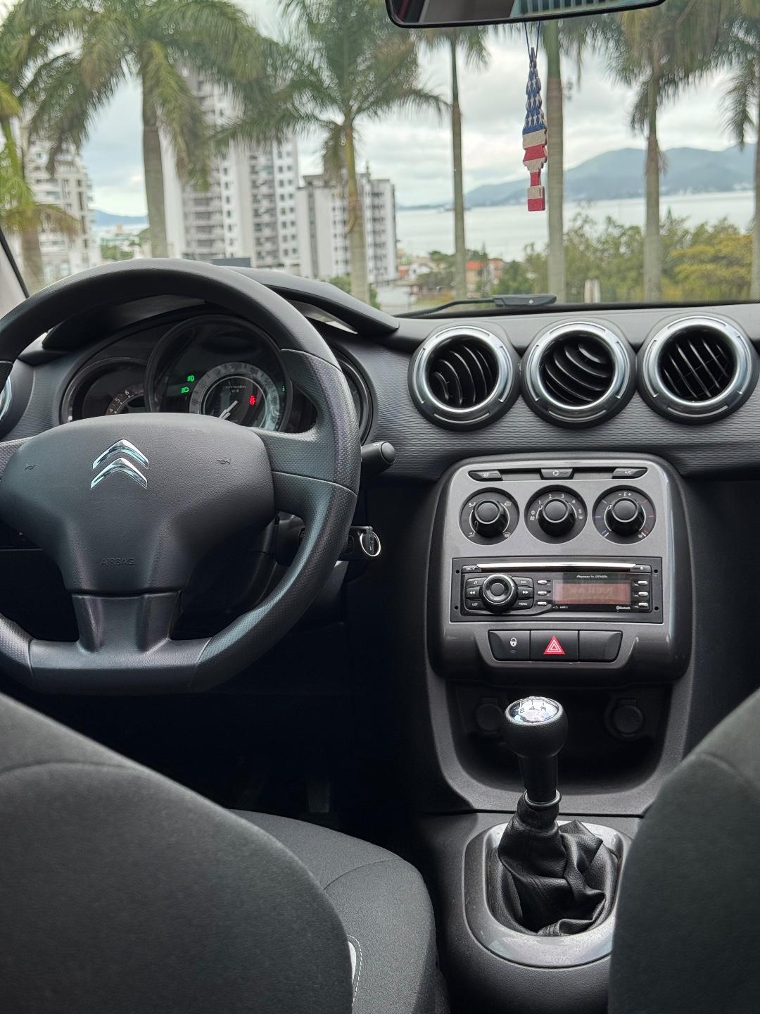 Foto número 423994 do veiculo