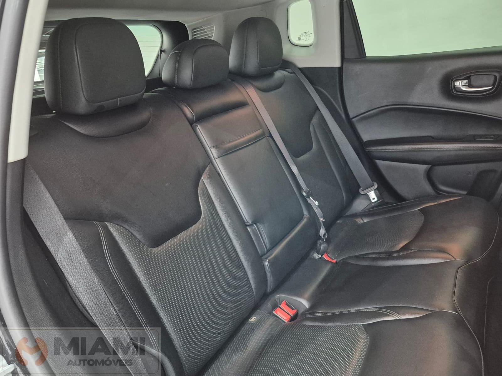 Foto número 421991 do veiculo