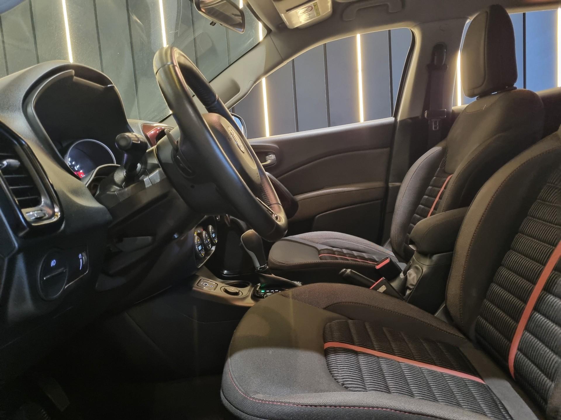 Foto número 420302 do veiculo