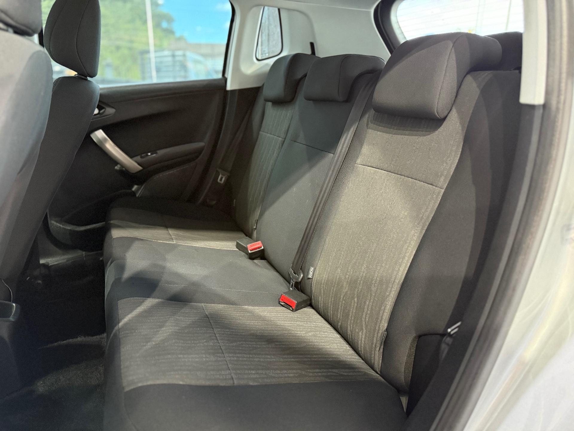 Foto número 419463 do veiculo