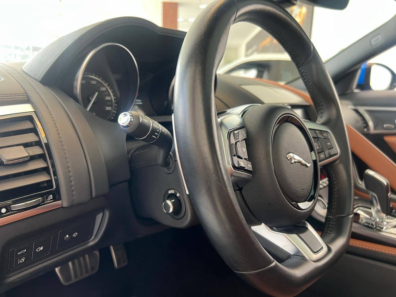 Foto número 421613 do veiculo