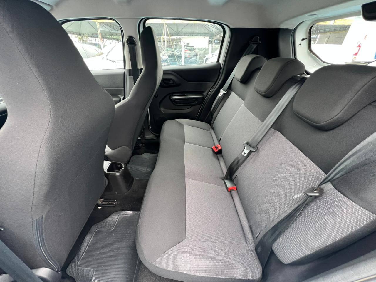 Foto número 421901 do veiculo