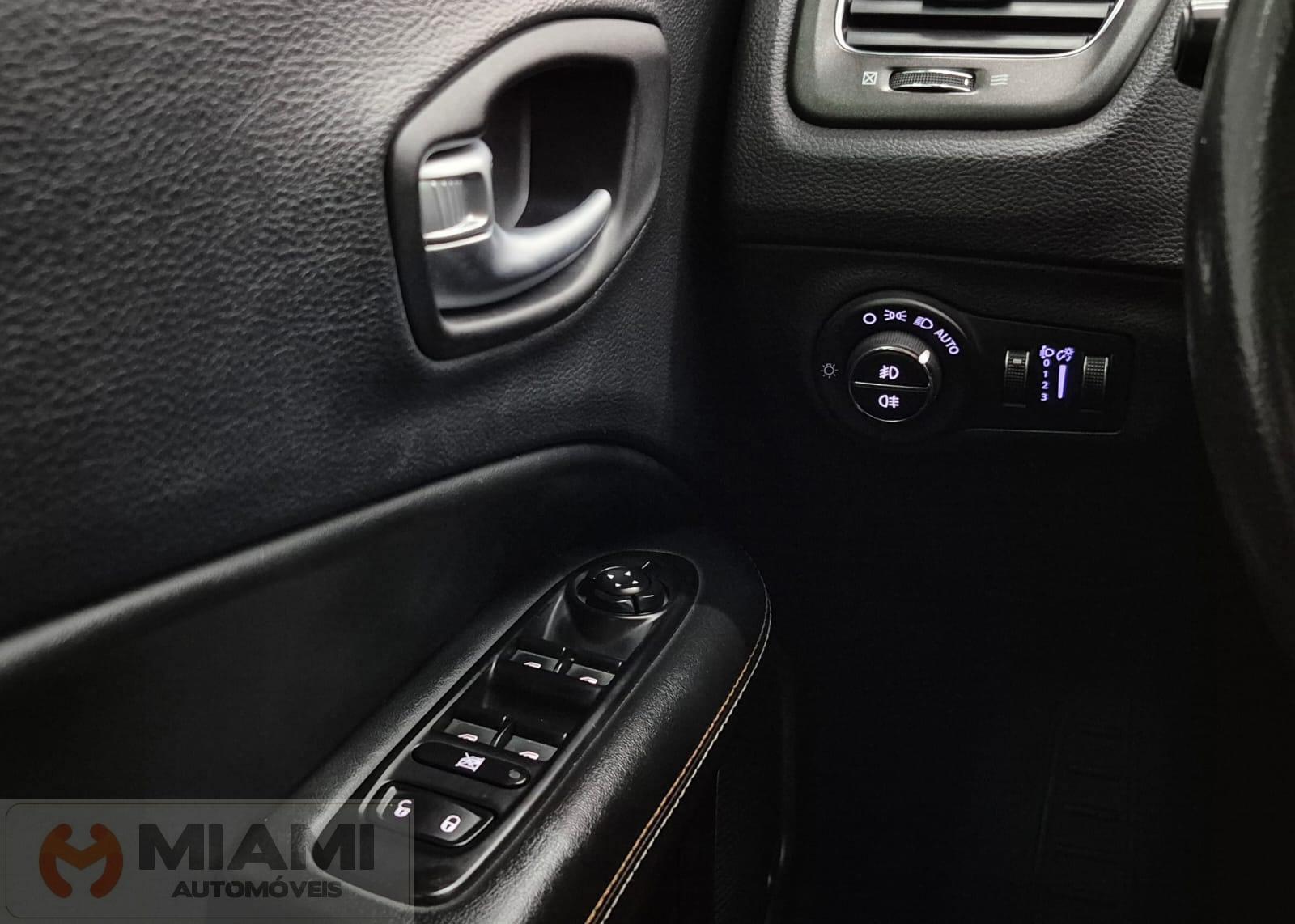 Foto número 421979 do veiculo