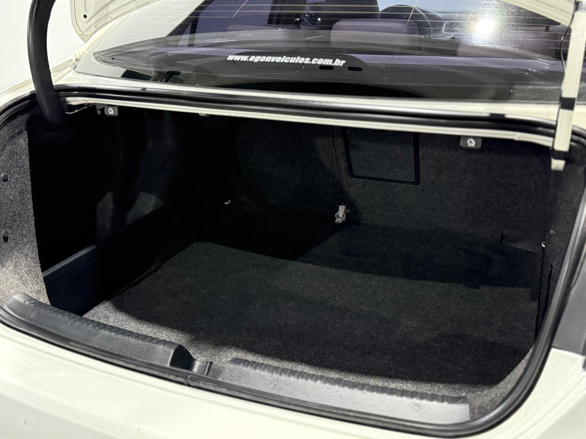 Foto número 415989 do veiculo