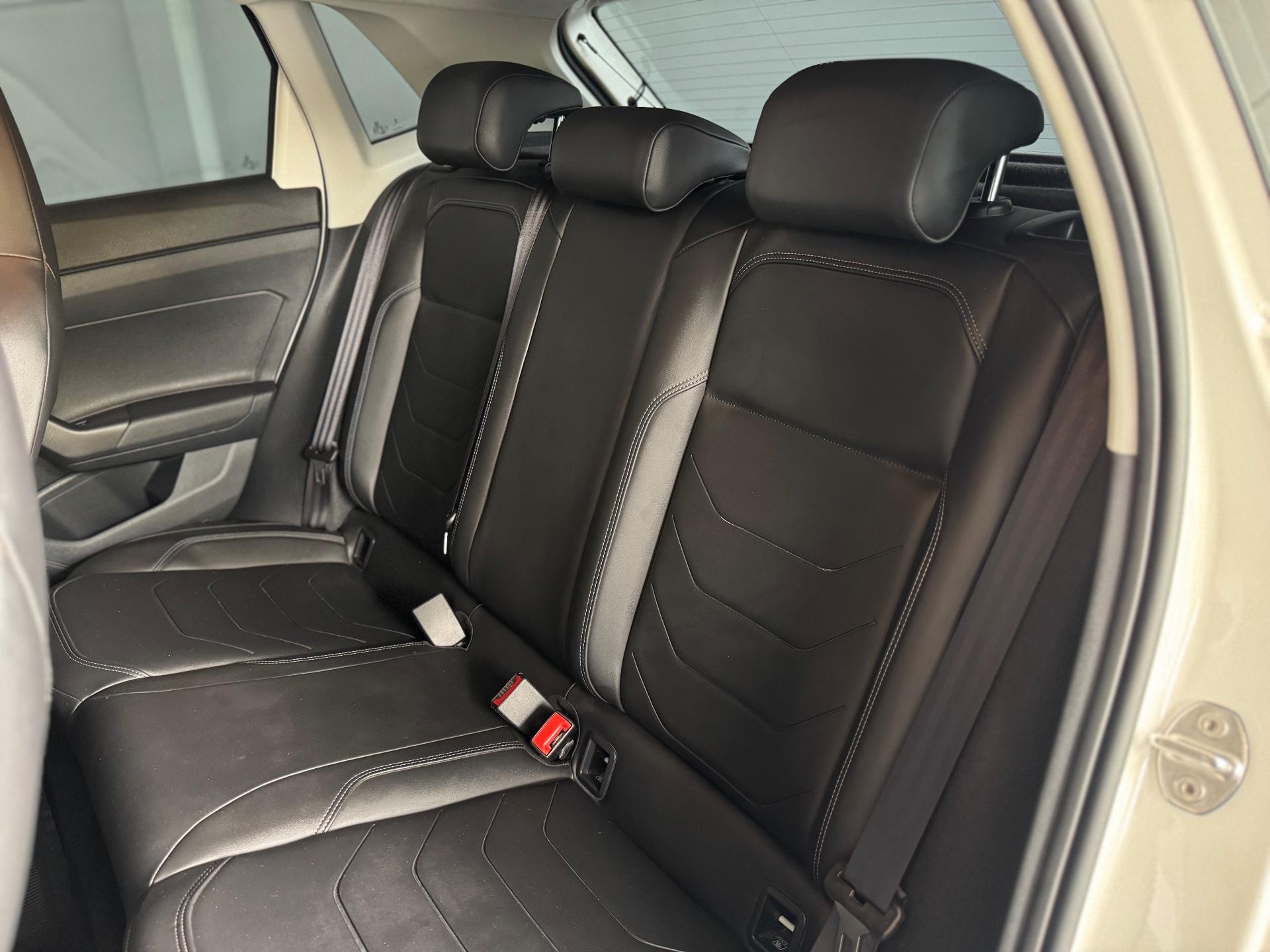 Foto número 420945 do veiculo