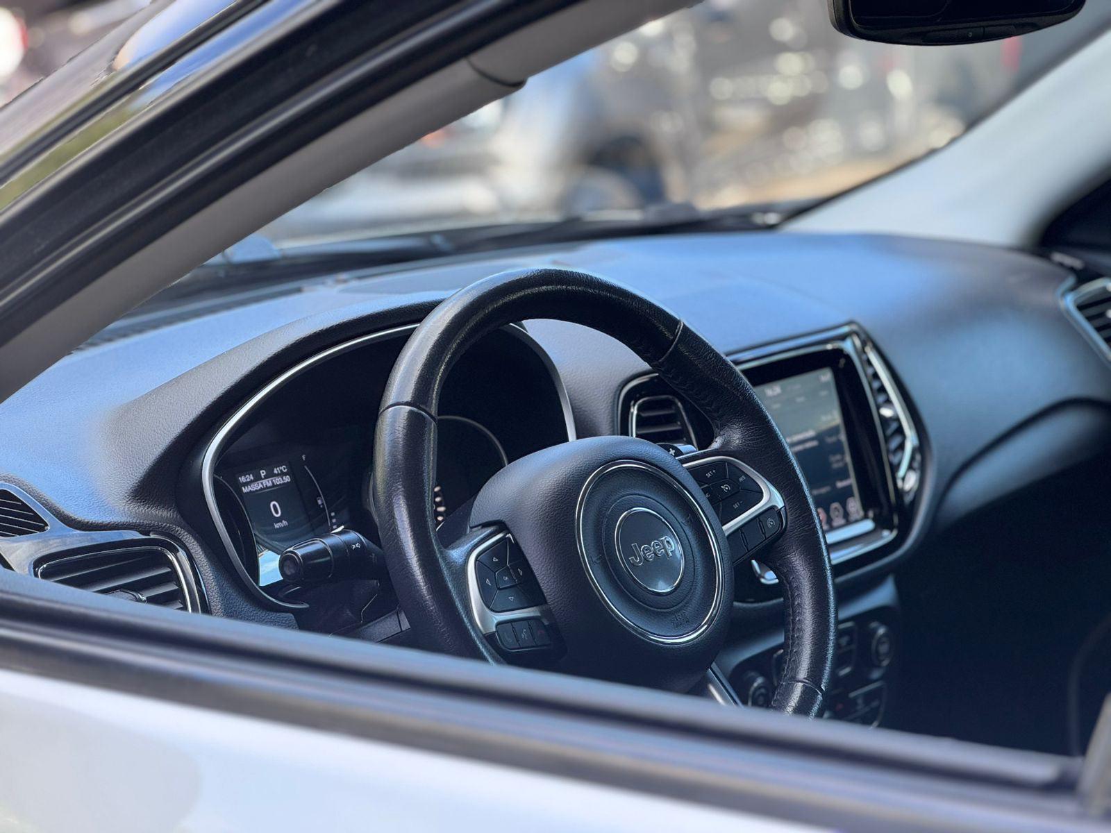 Foto número 420194 do veiculo