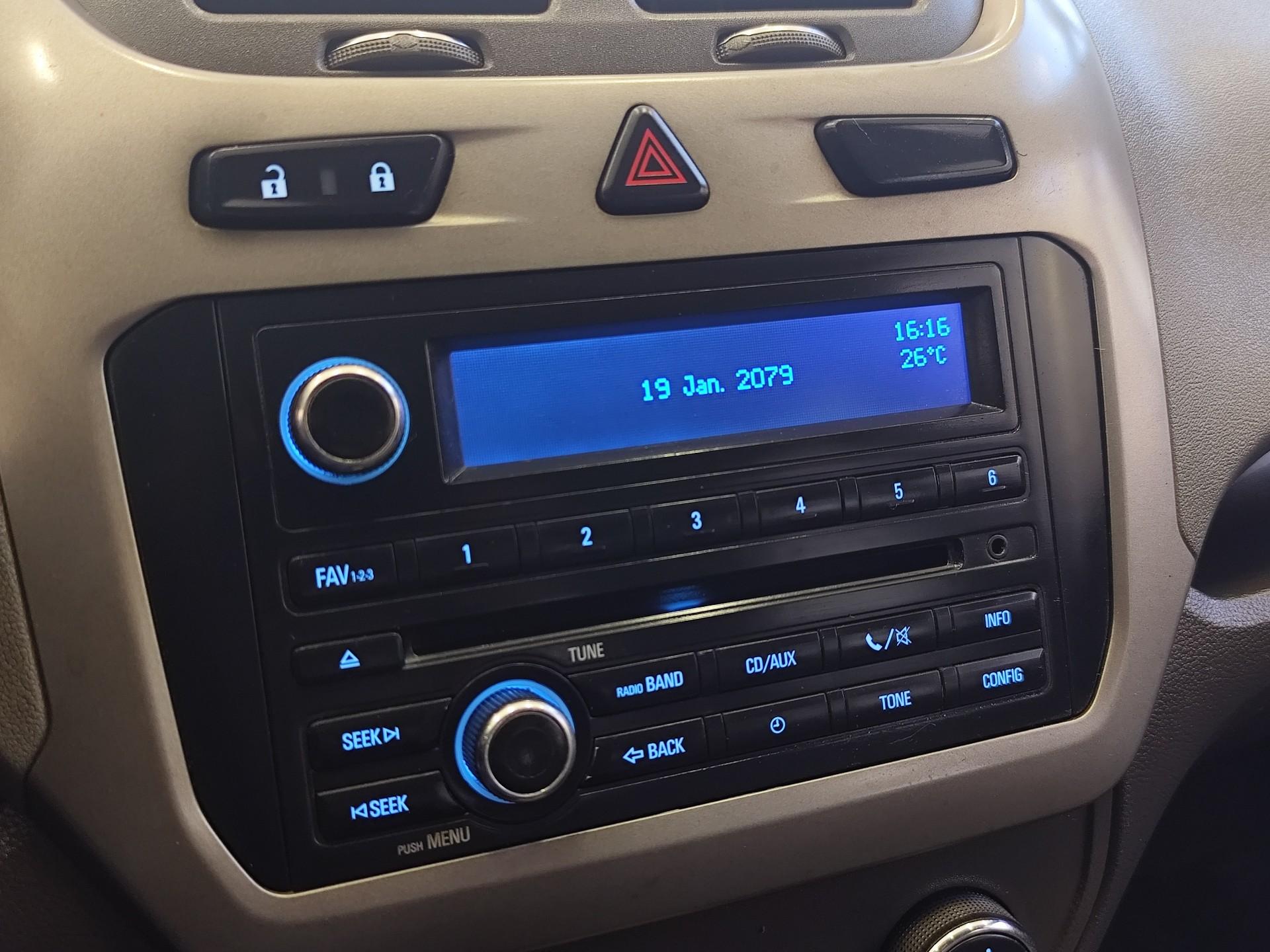 Foto número 420107 do veiculo