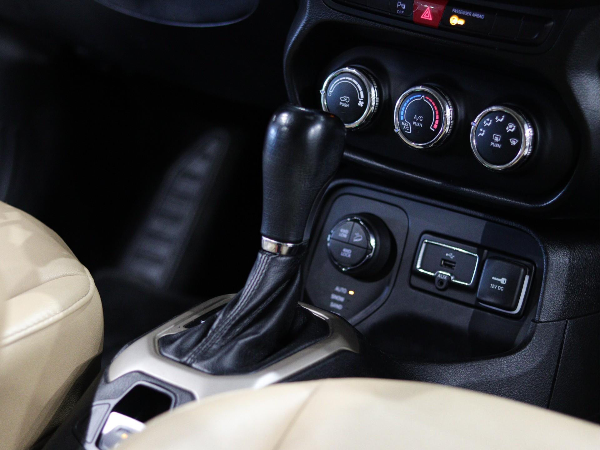 Foto número 422903 do veiculo