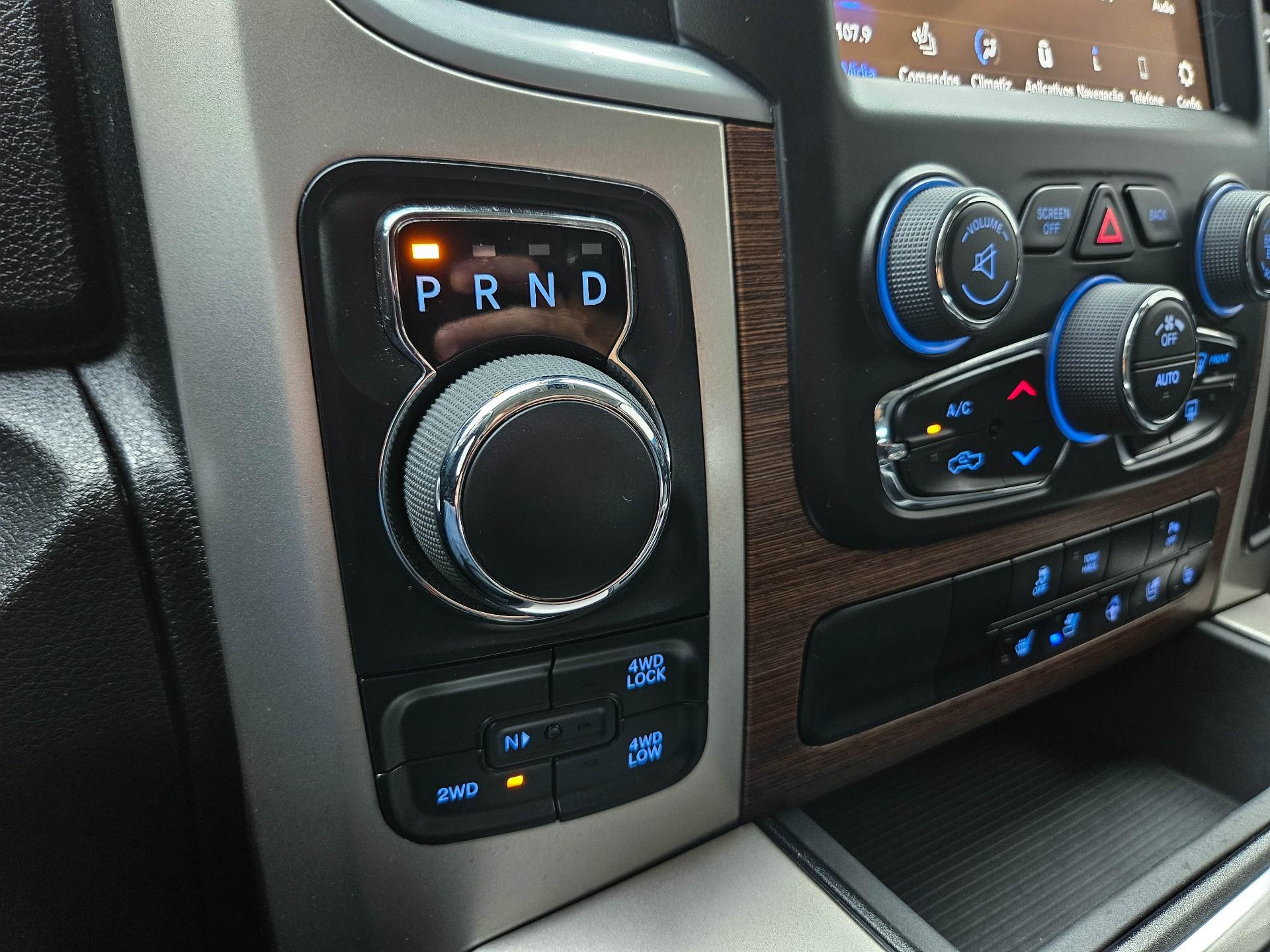 Foto número 413418 do veiculo