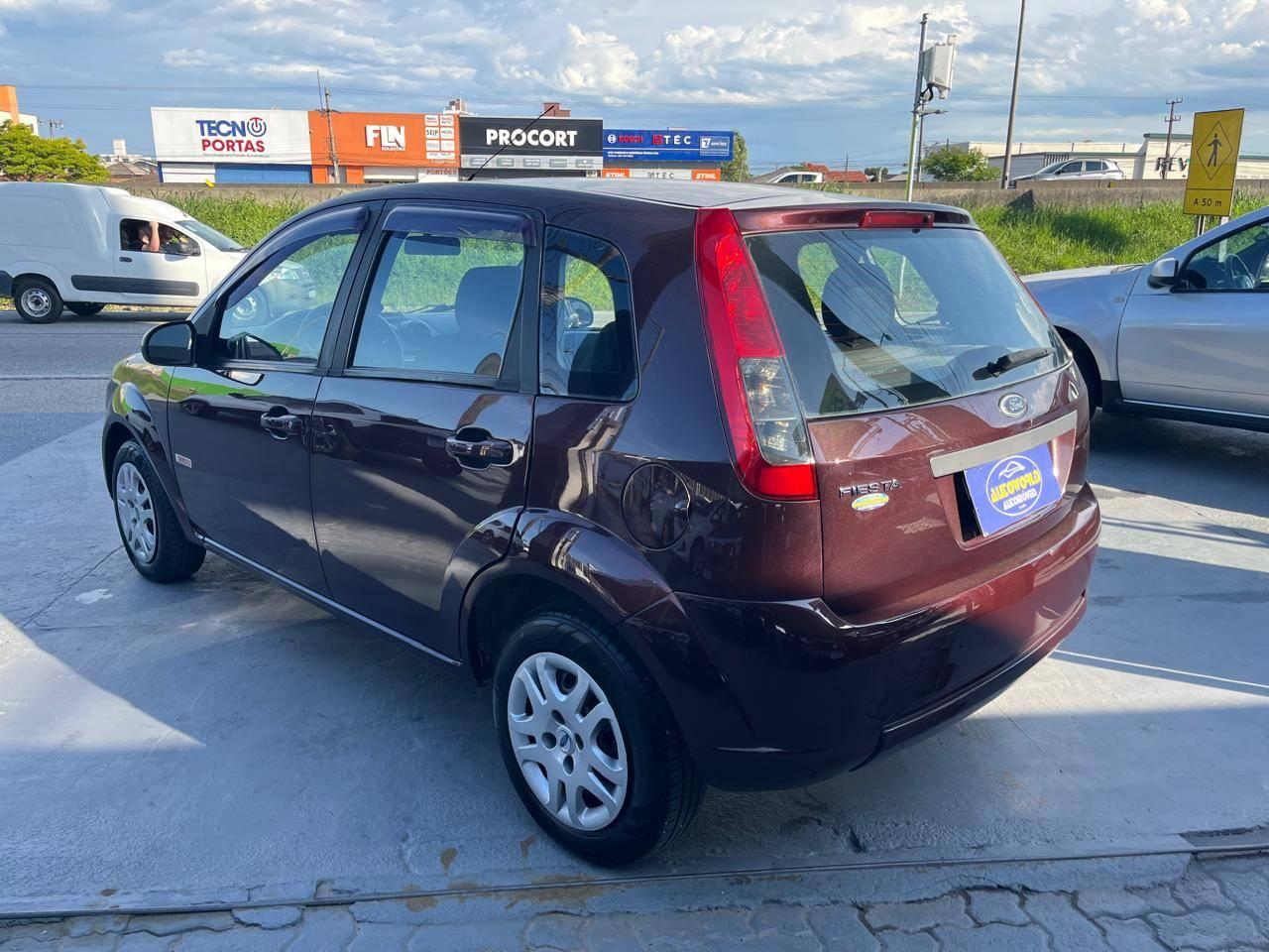 Foto número 425411 do veiculo